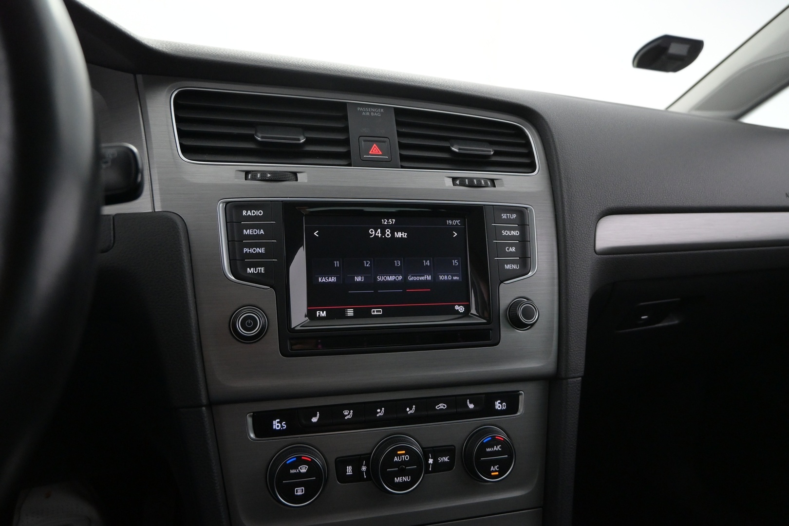 VOLKSWAGEN Golf 2015