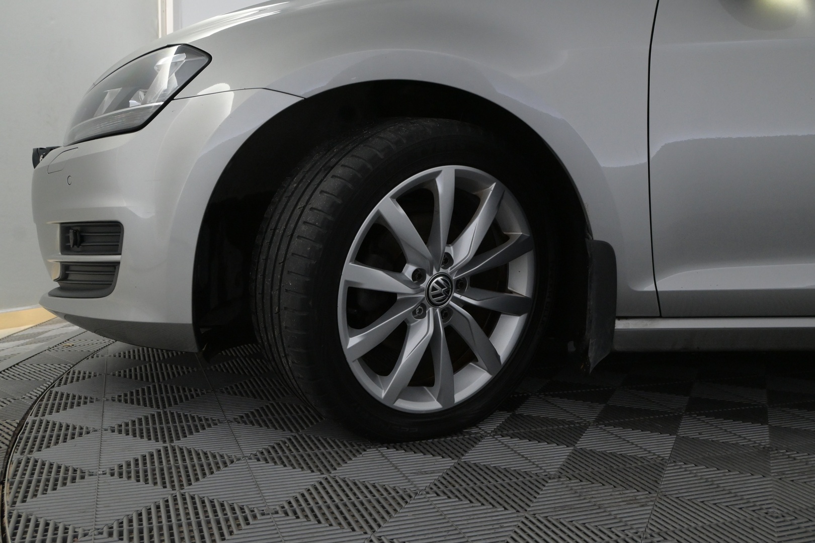 VOLKSWAGEN Golf 2015