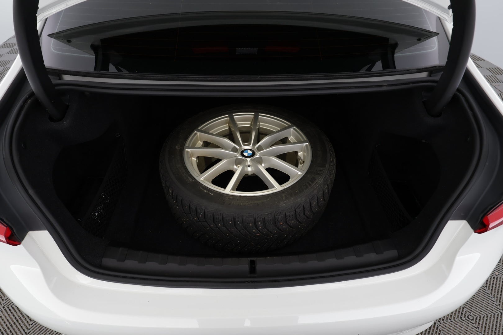 BMW 320 2019
