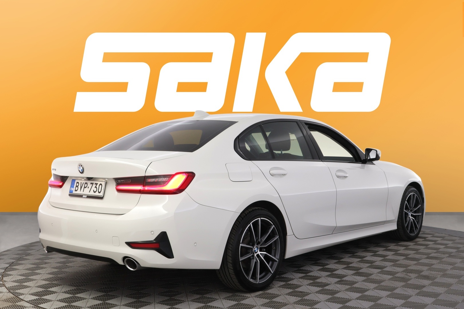 BMW 320 2019