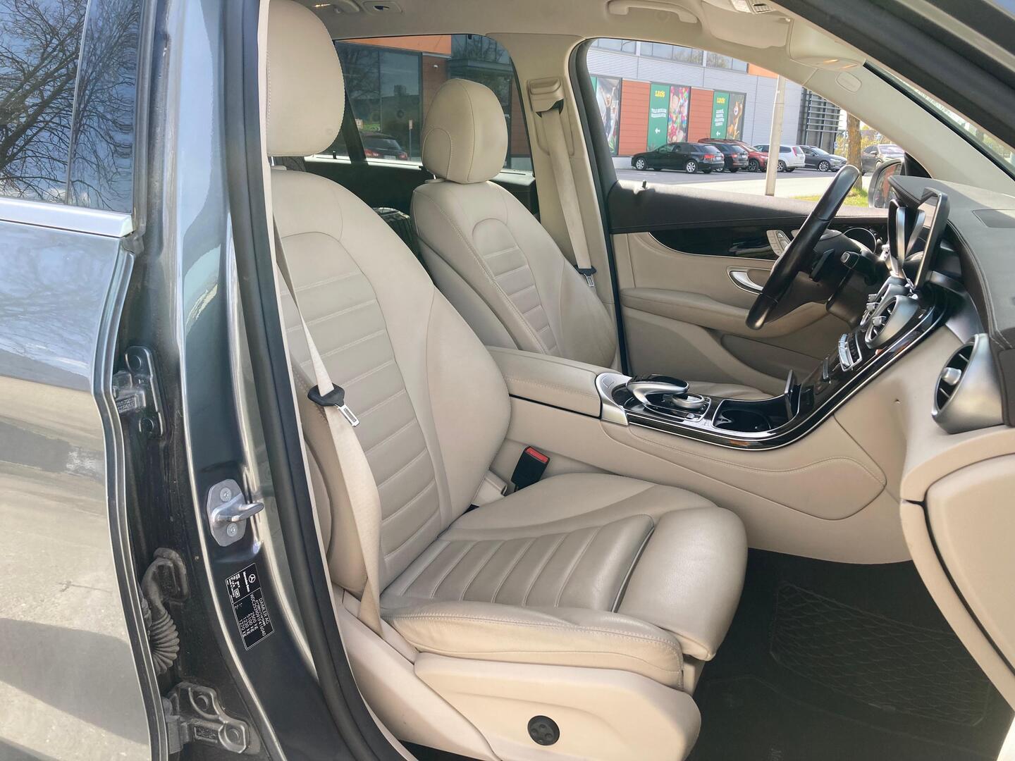 MERCEDES-BENZ GLC 2018