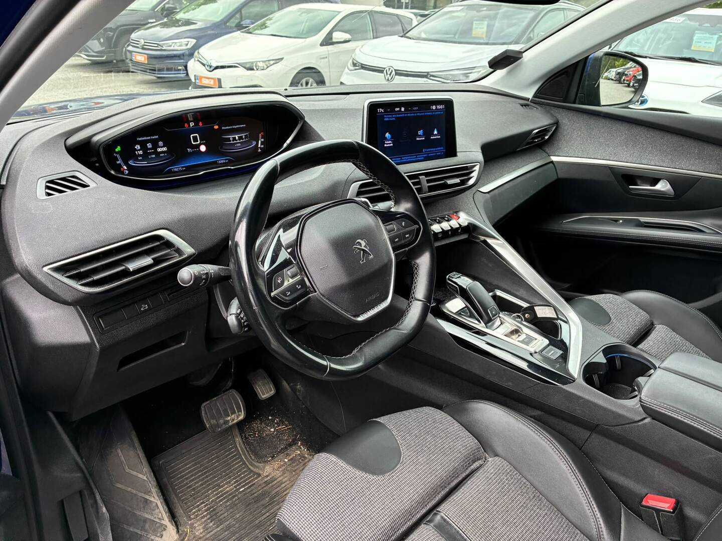 PEUGEOT 3008 2019