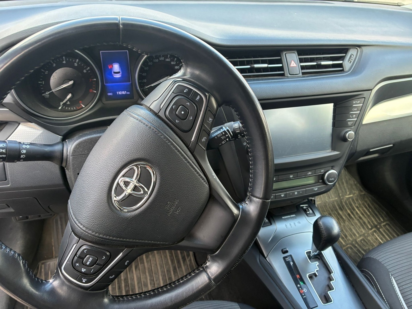 TOYOTA Avensis 2018
