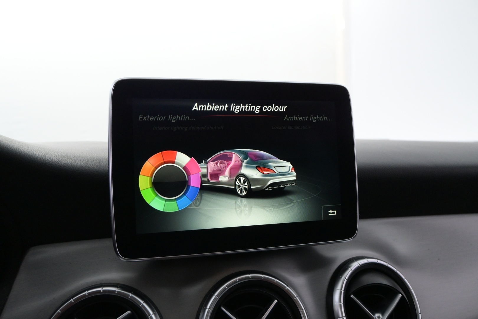MERCEDES-BENZ CLA 2015