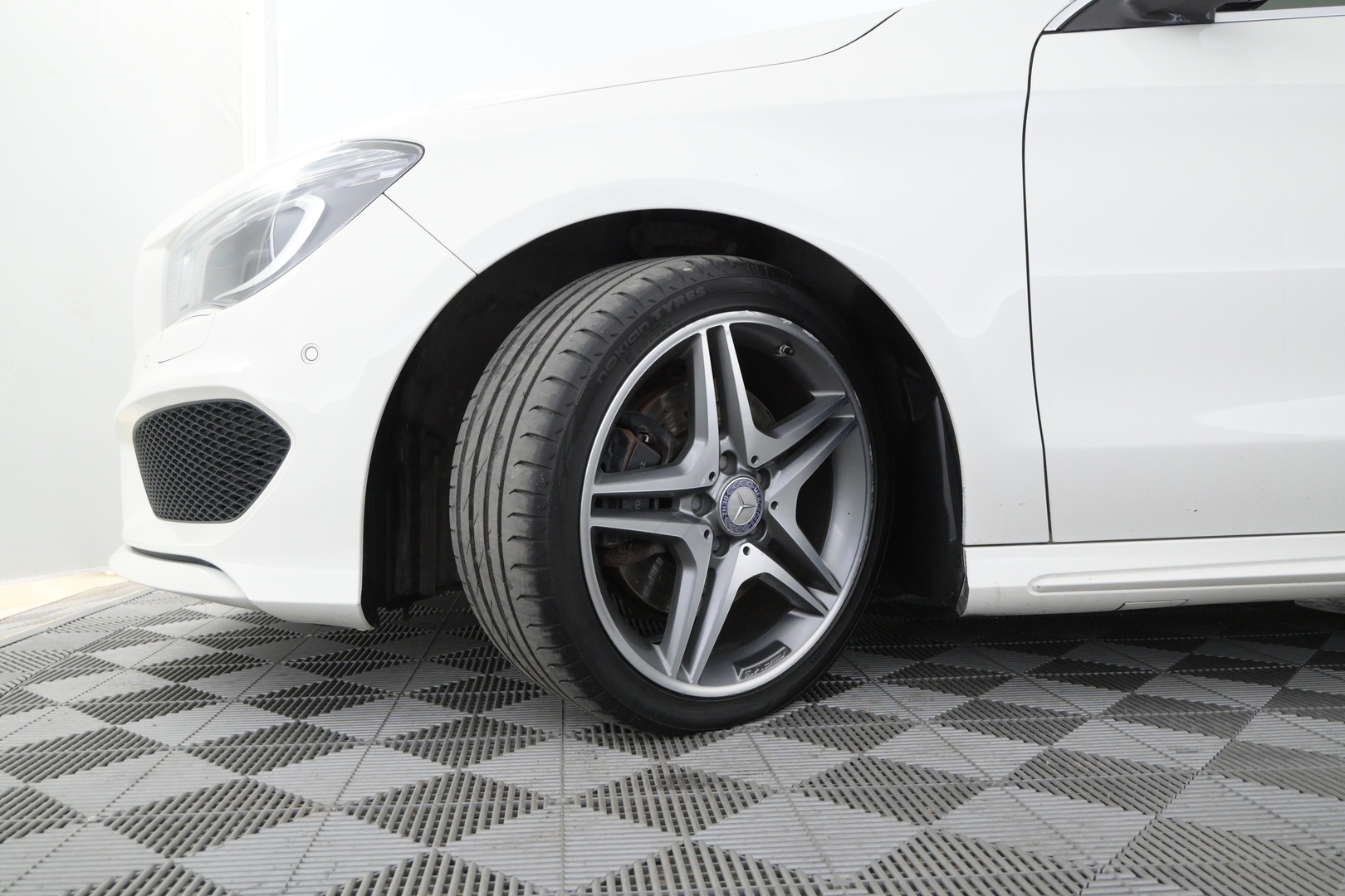MERCEDES-BENZ CLA 2015