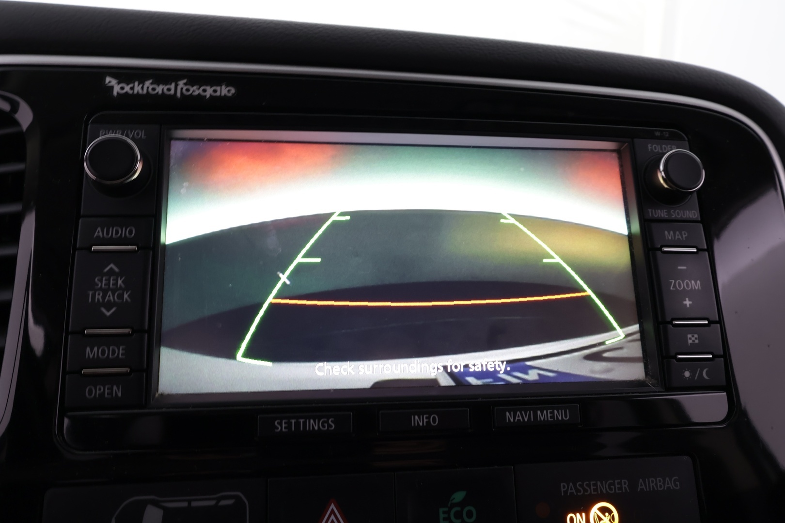MITSUBISHI Outlander 2014