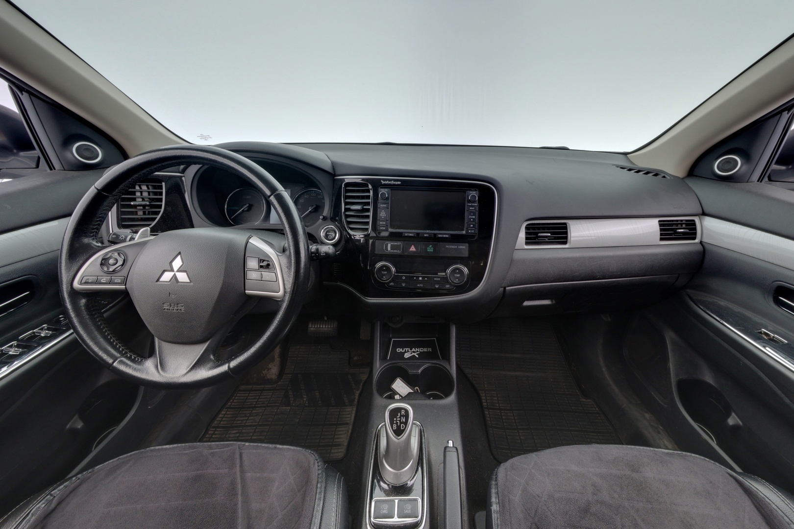 MITSUBISHI Outlander 2014