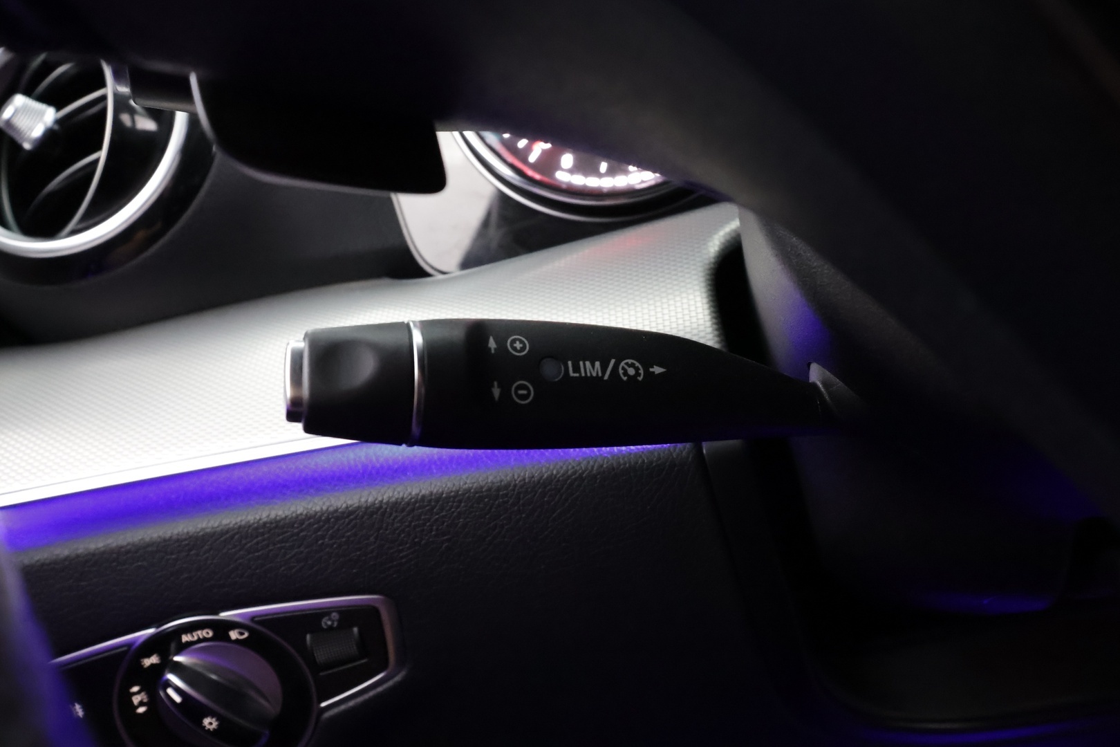 MERCEDES-BENZ E 2018