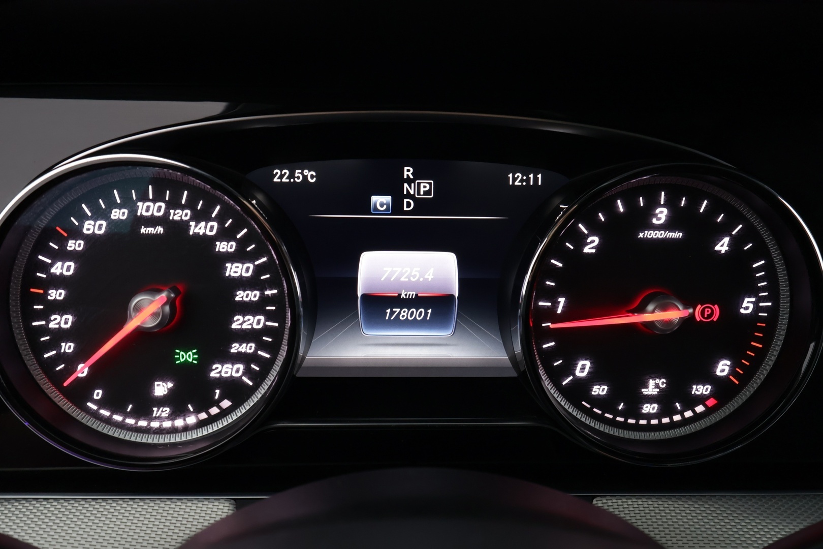 MERCEDES-BENZ E 2018