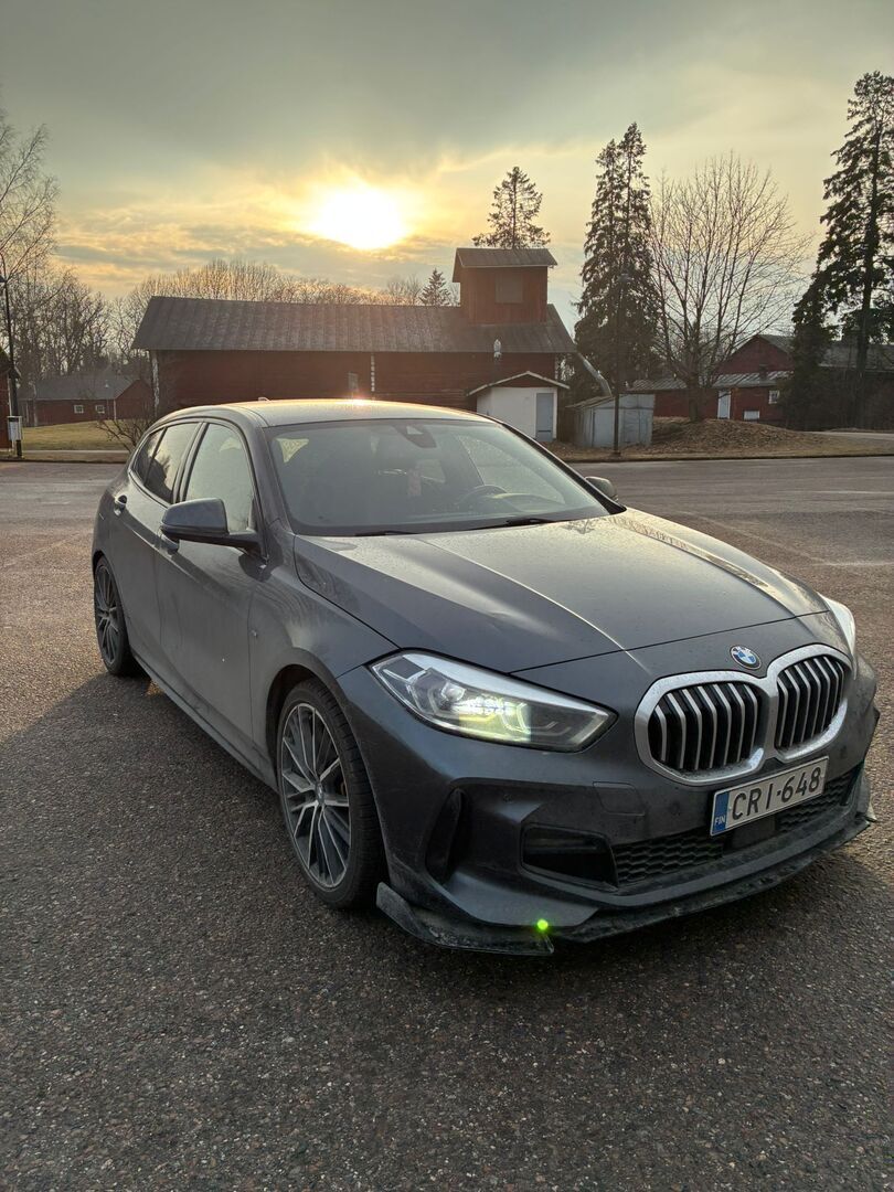 BMW 118 2021