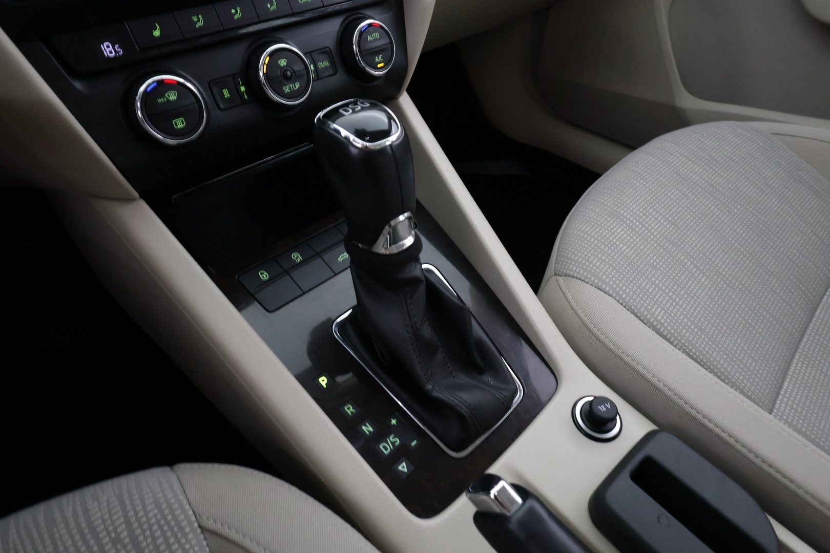 SKODA Octavia 2015