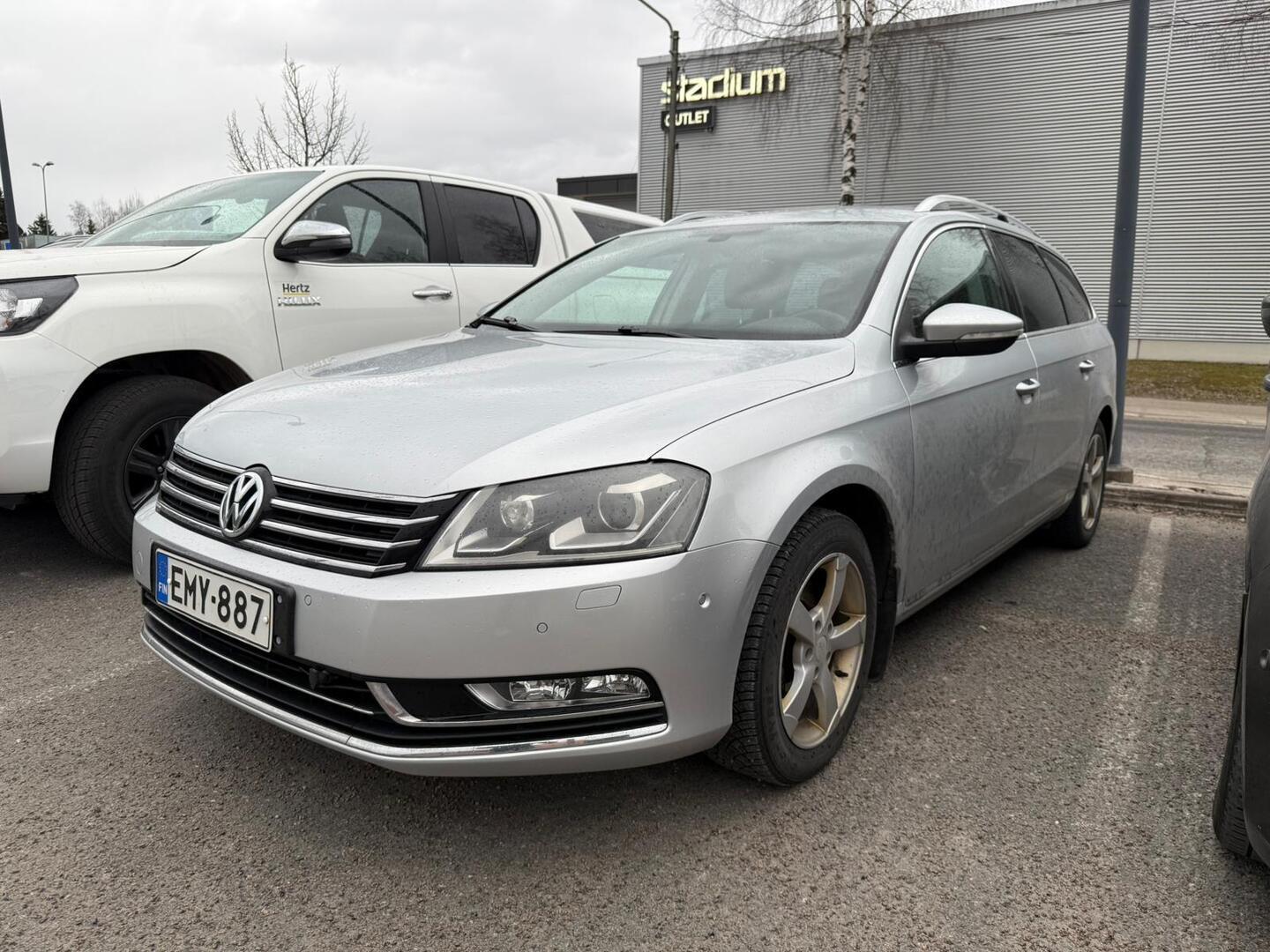 VOLKSWAGEN Passat 2012