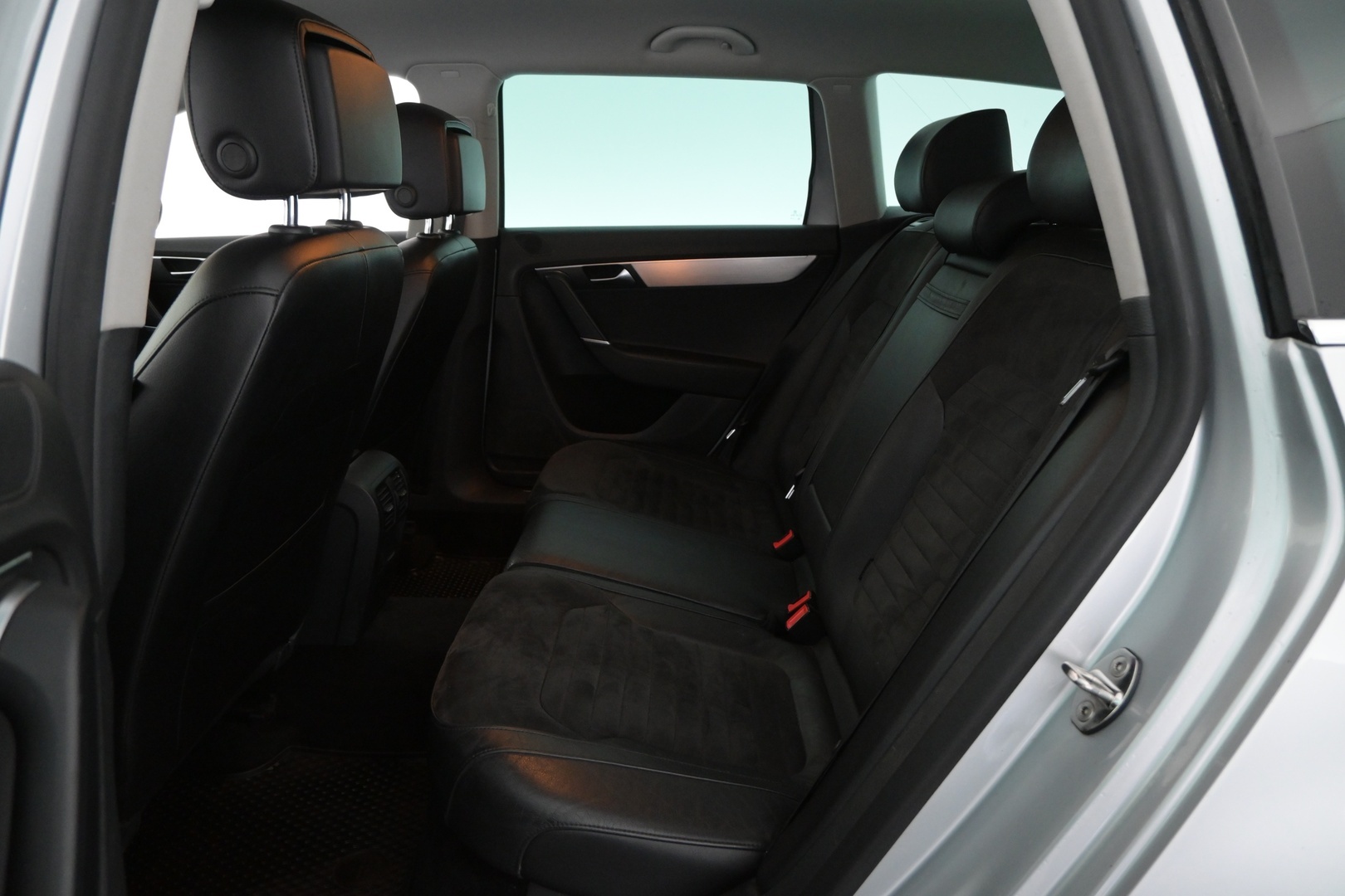 VOLKSWAGEN Passat 2012
