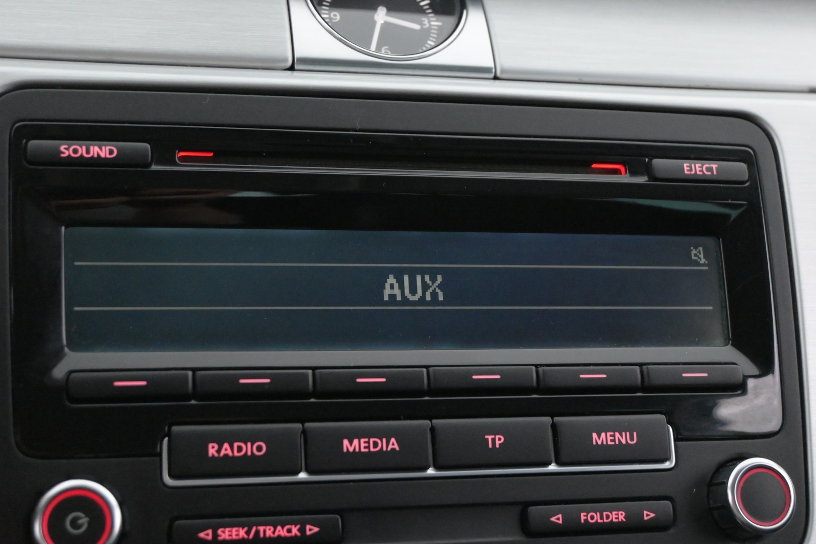 VOLKSWAGEN Passat 2012