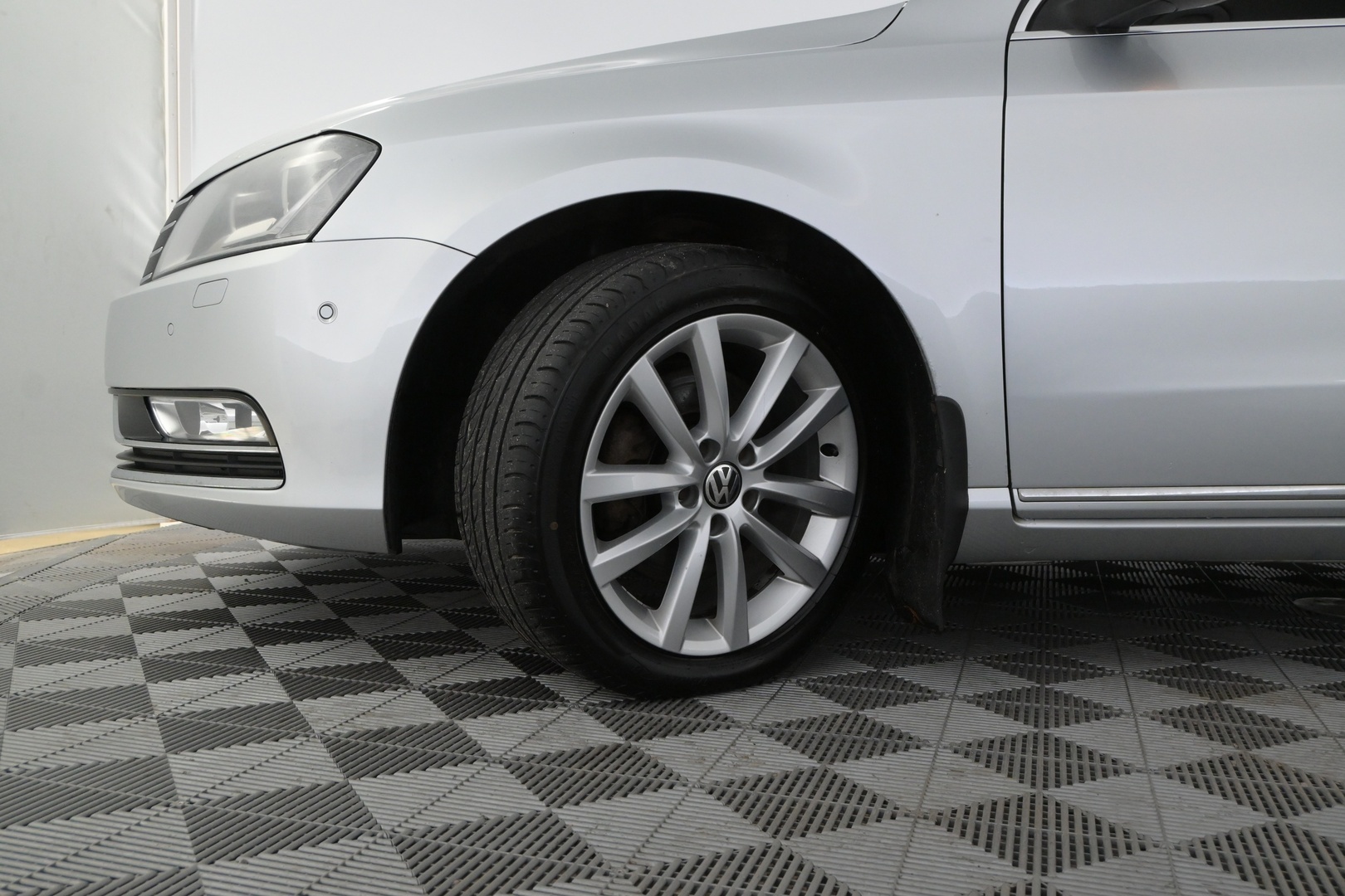 VOLKSWAGEN Passat 2012