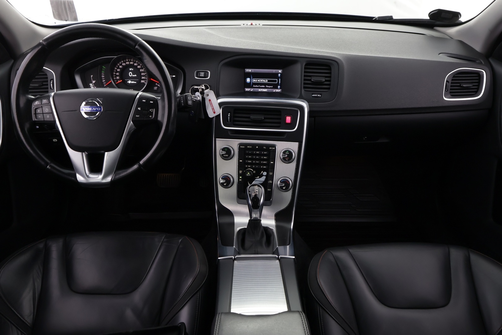 VOLVO V60 2014