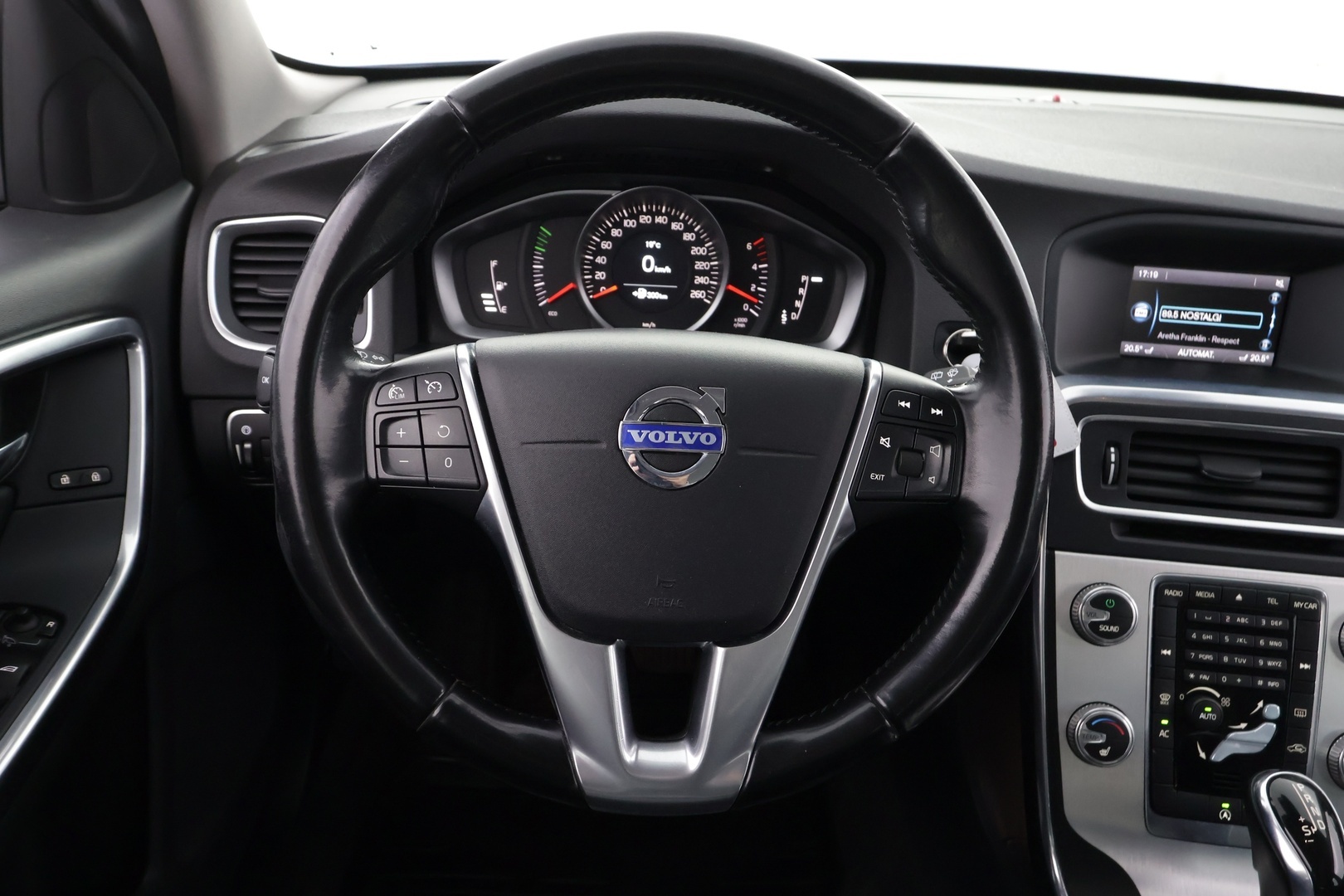 VOLVO V60 2014