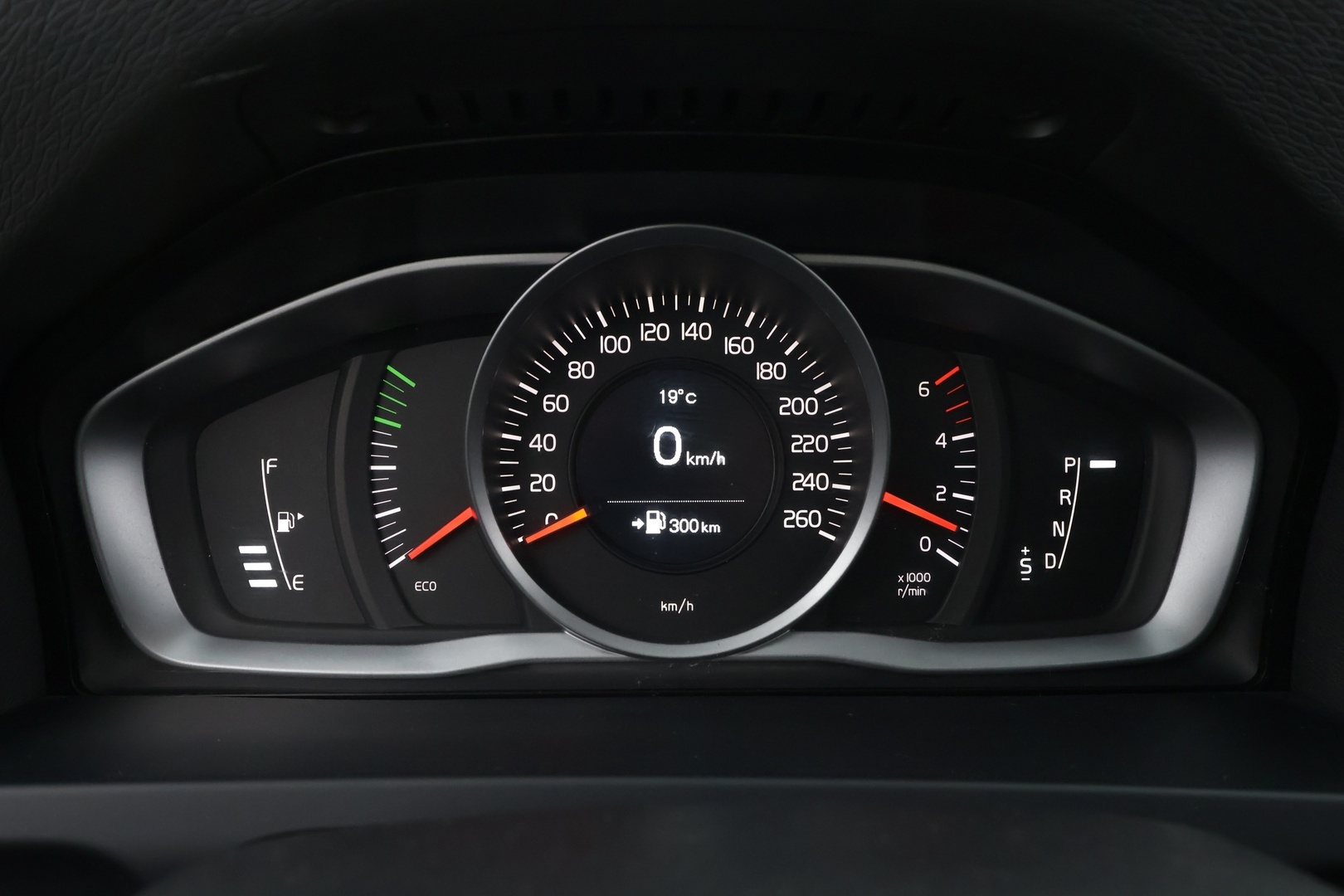 VOLVO V60 2014