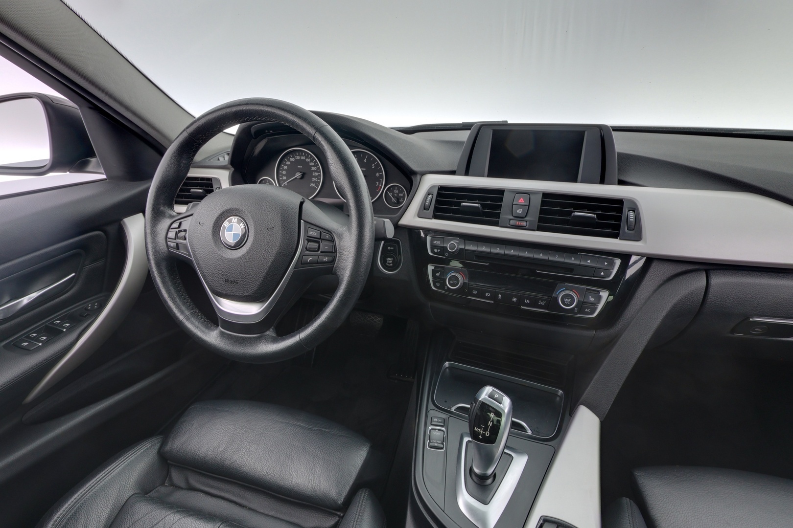 BMW 318 2017