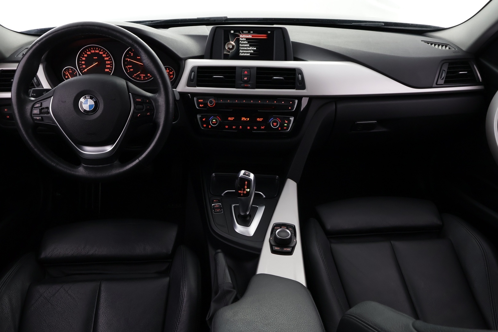 BMW 318 2017