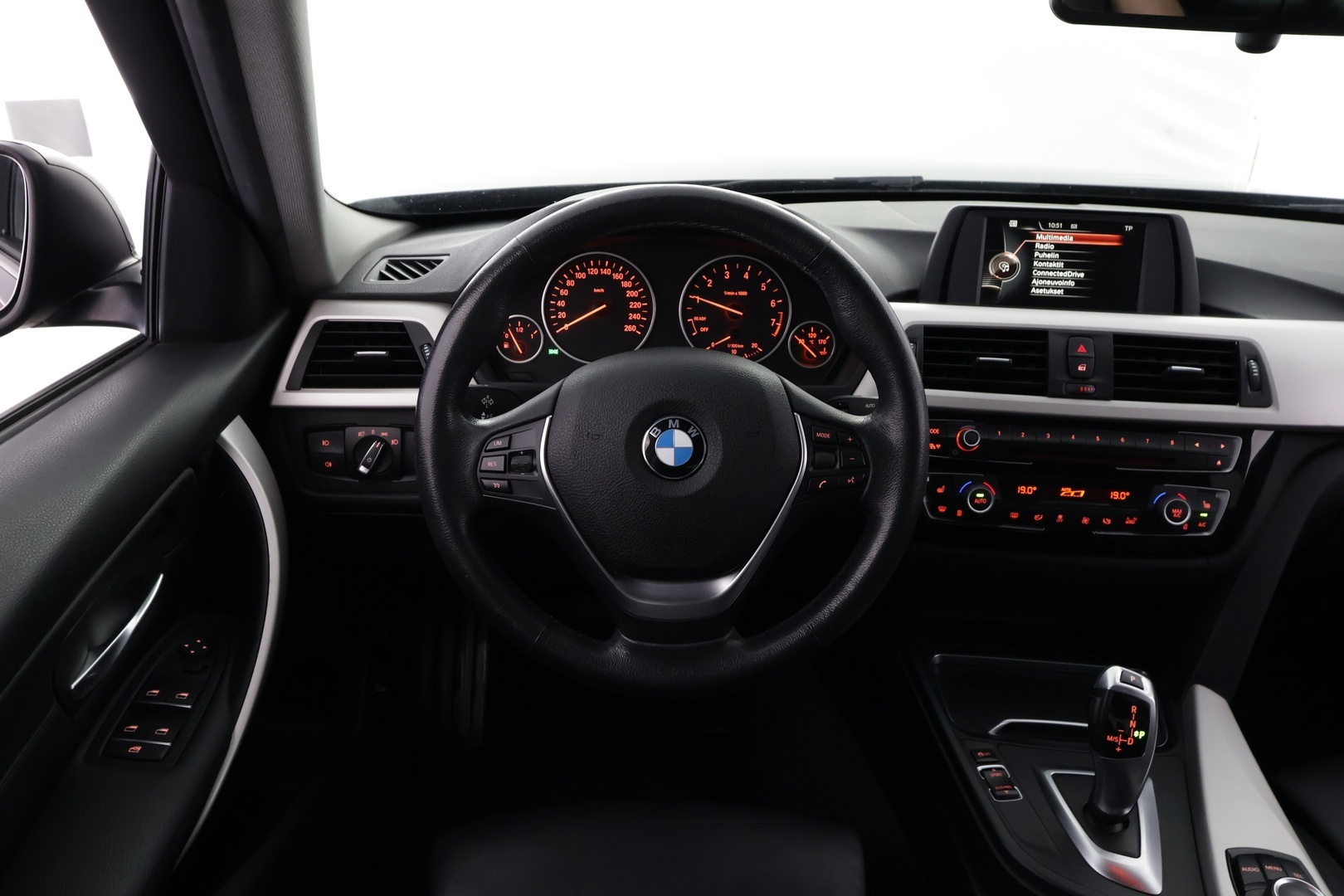 BMW 318 2017