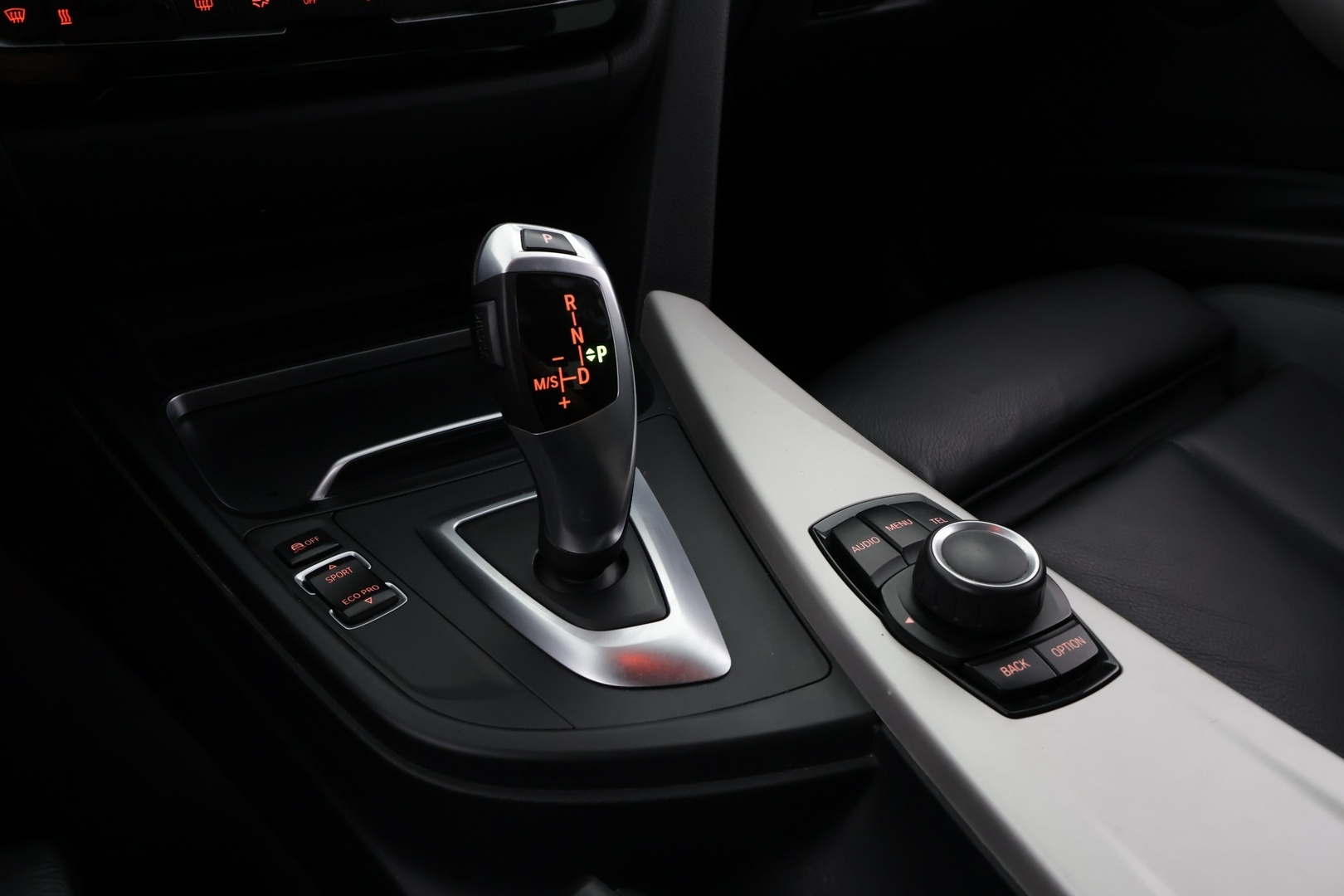 BMW 318 2017