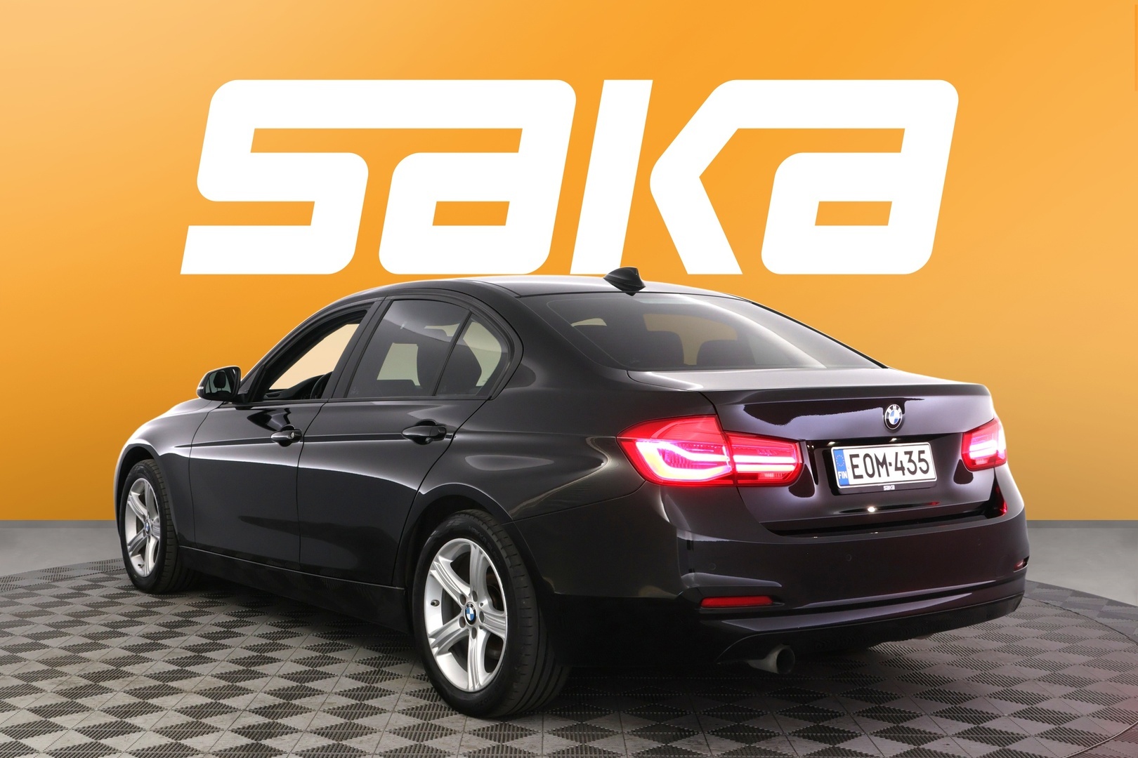 BMW 318 2017