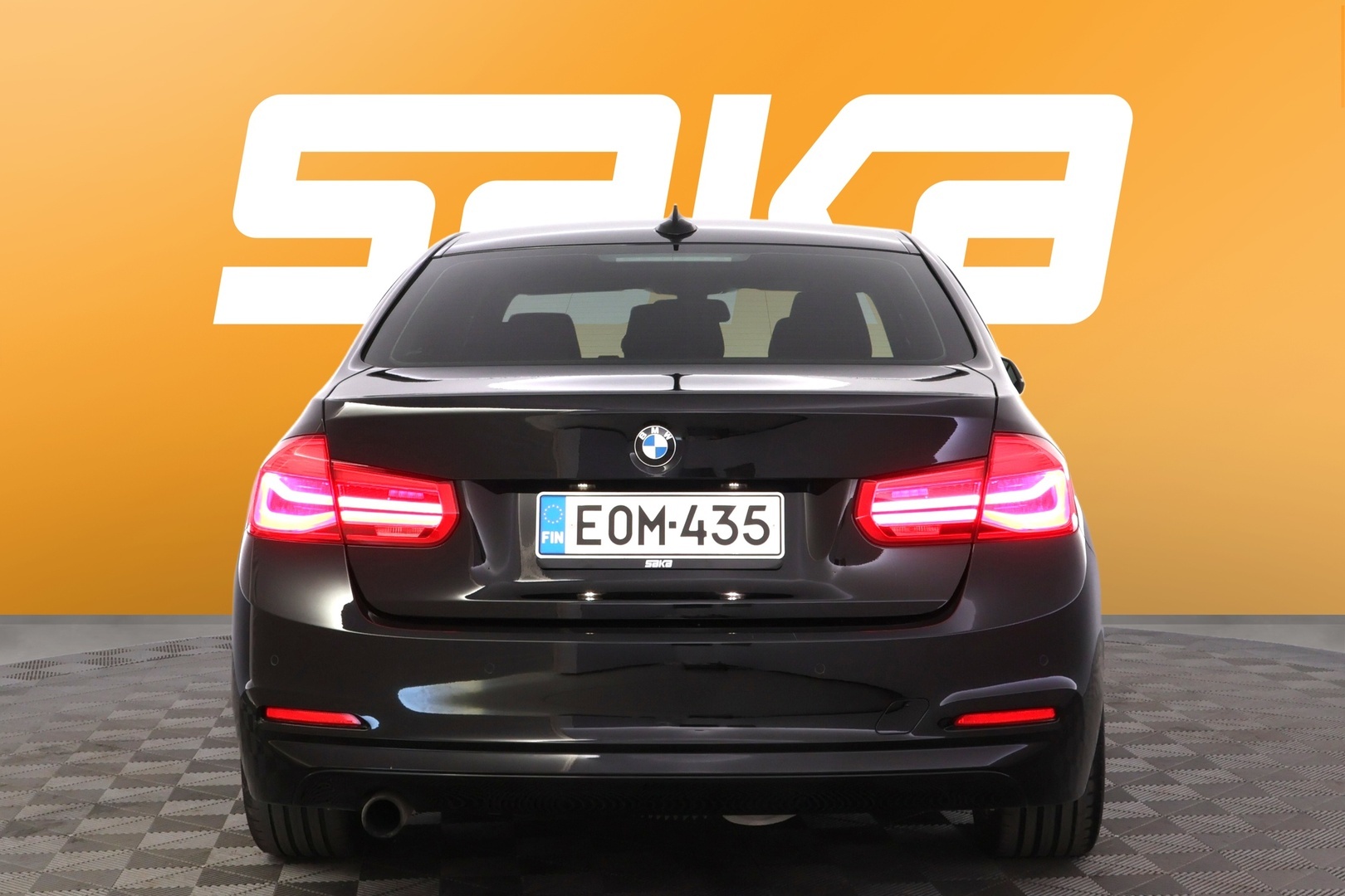 BMW 318 2017