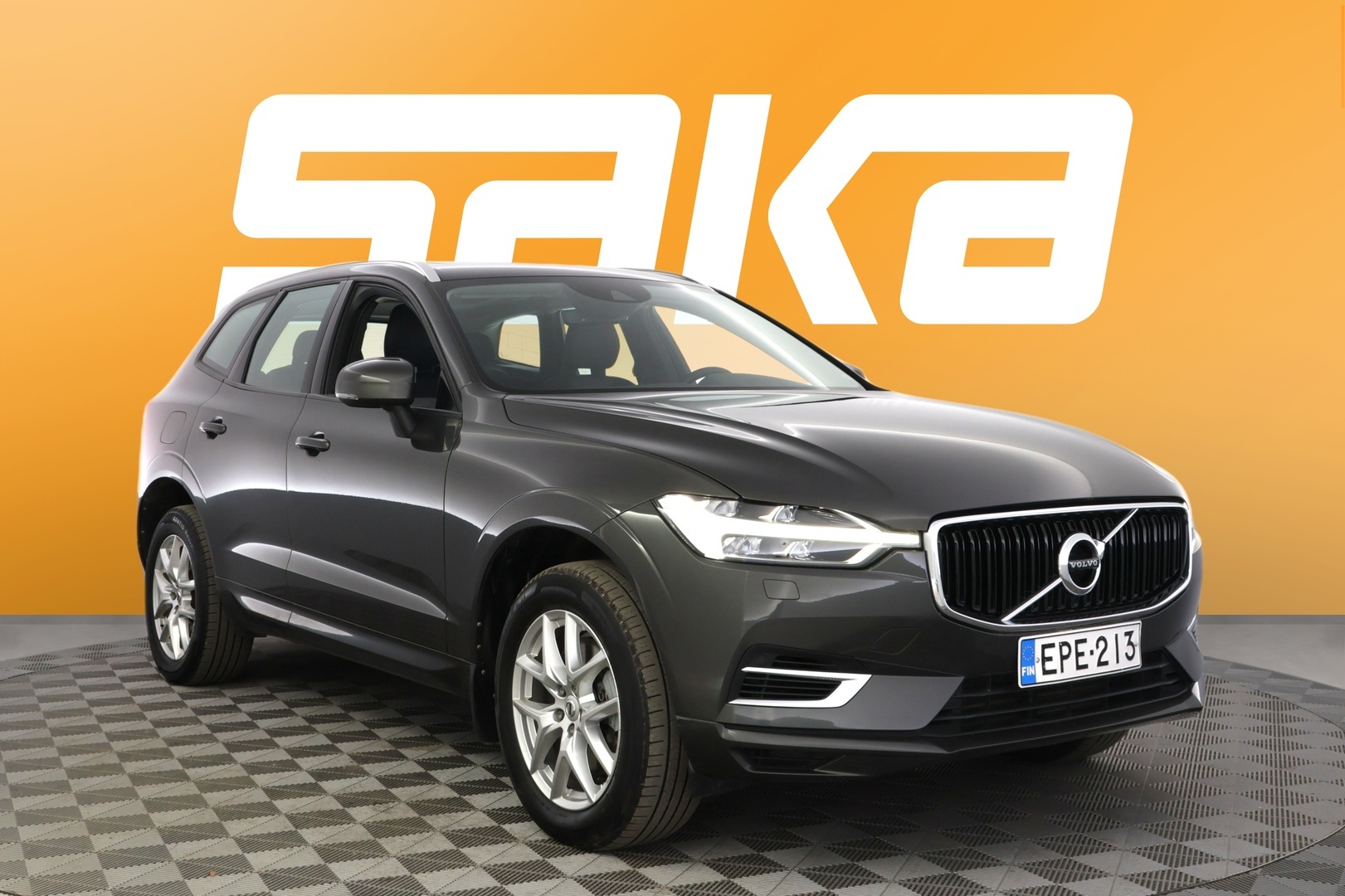 VOLVO XC60 2018