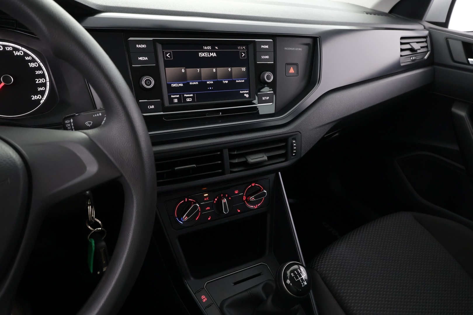 VOLKSWAGEN Polo 2018
