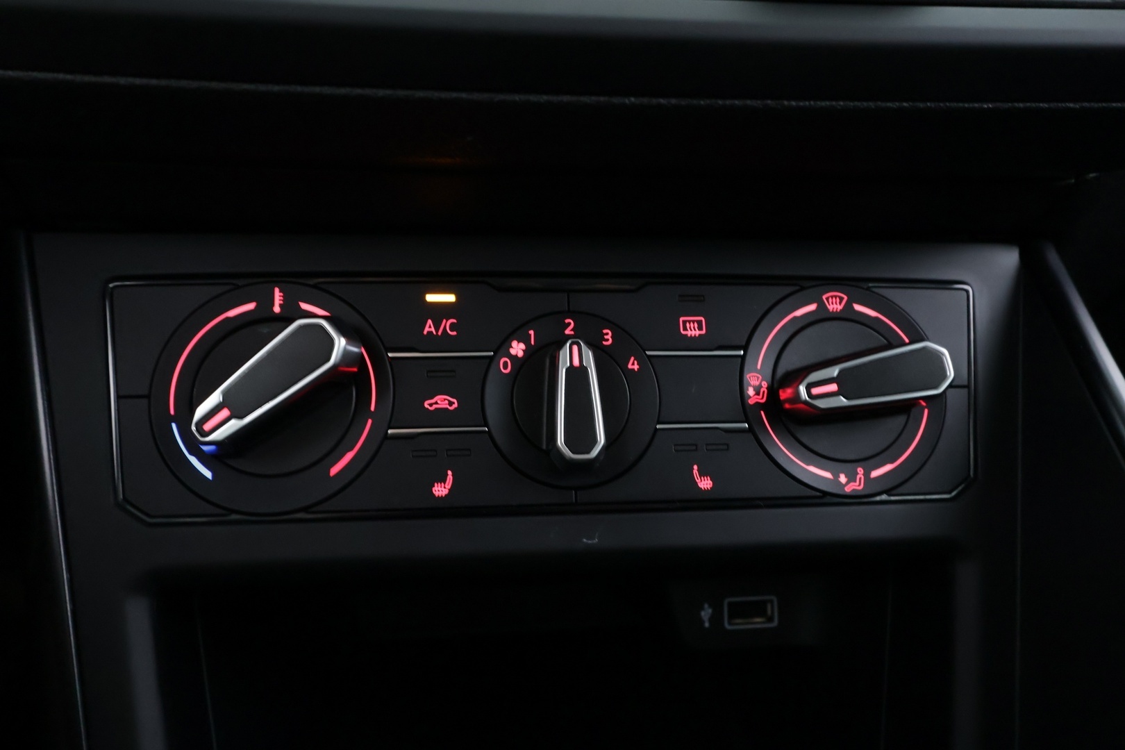 VOLKSWAGEN Polo 2018