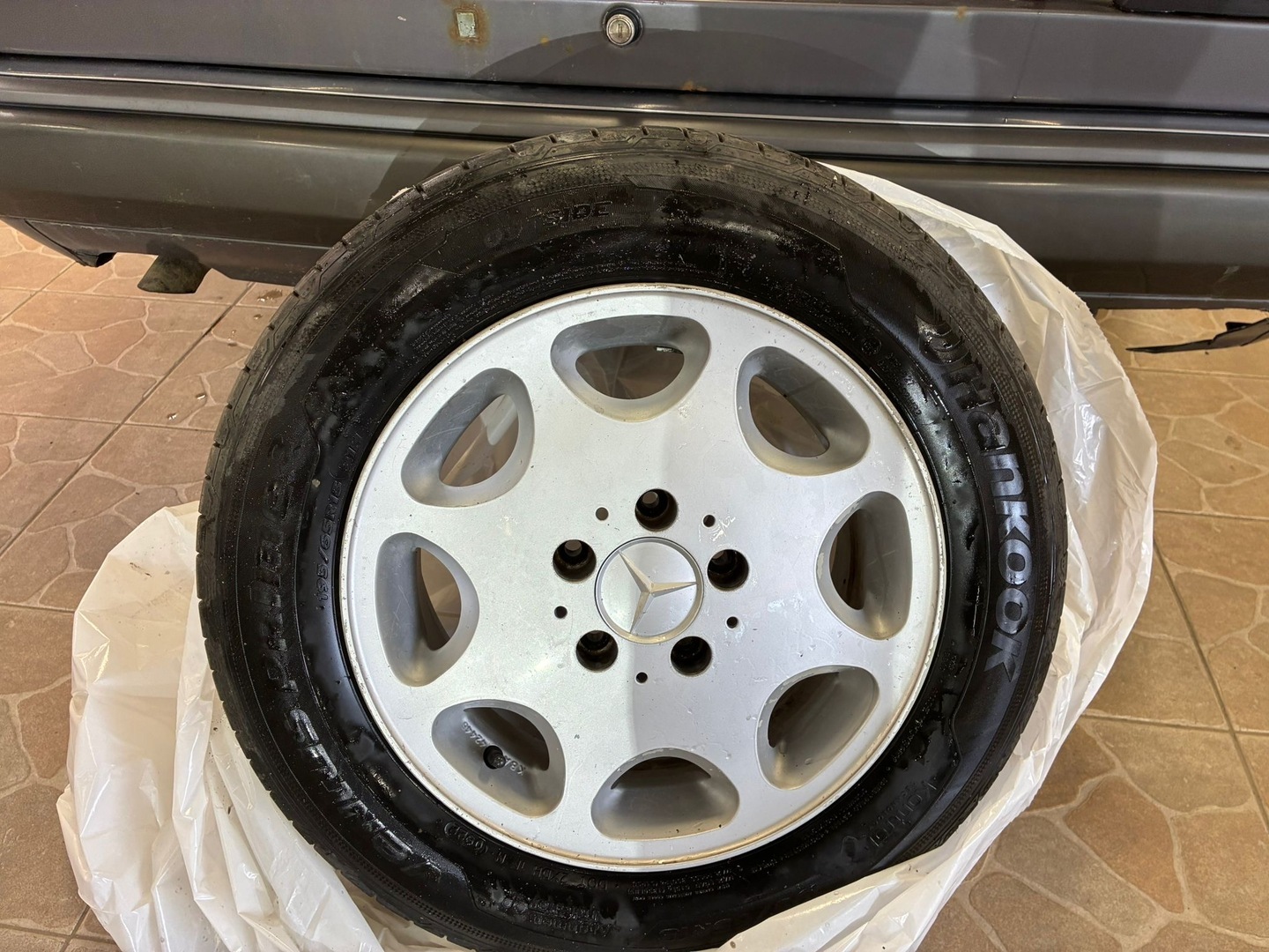 MERCEDES-BENZ E 1995