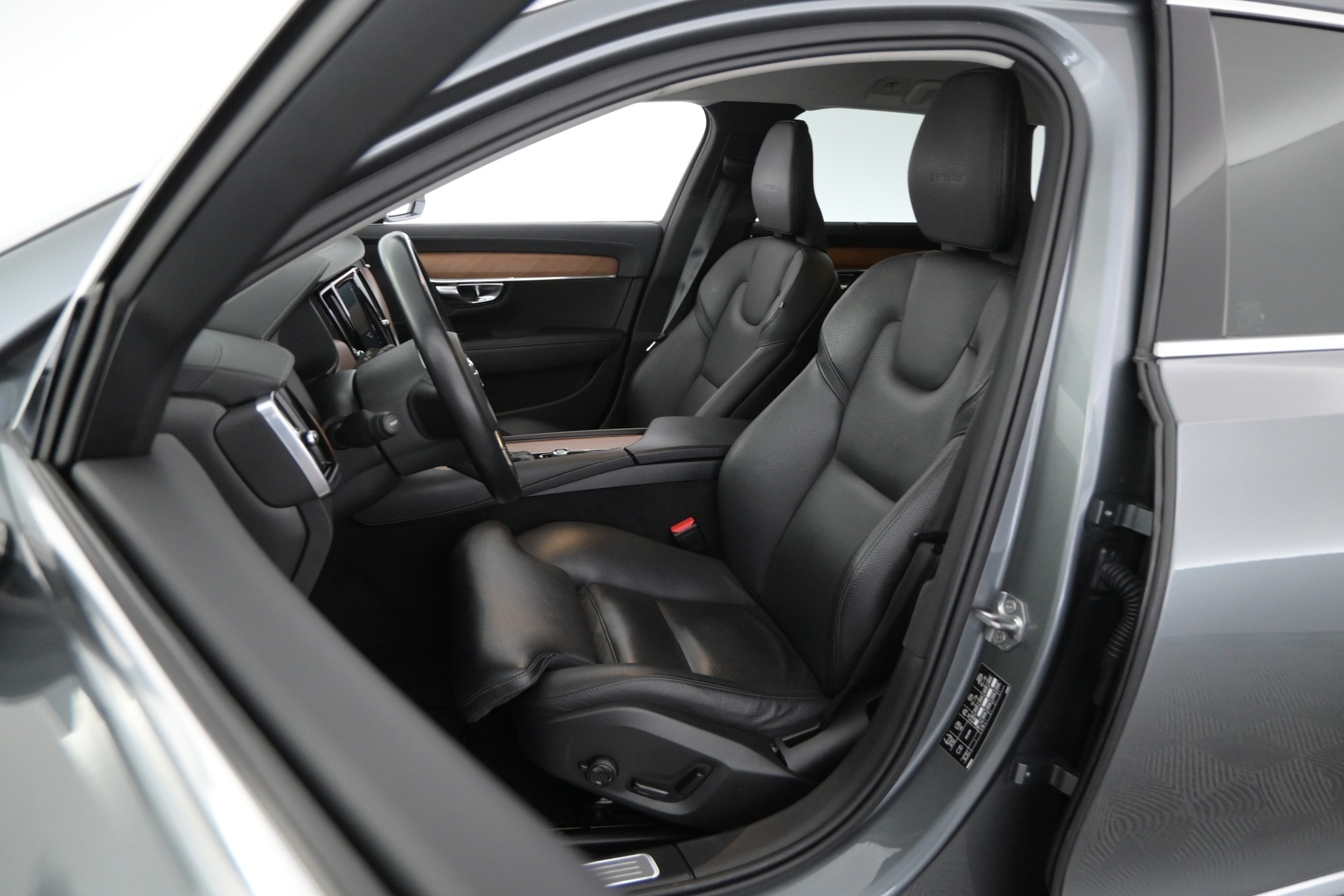 VOLVO V90 2019