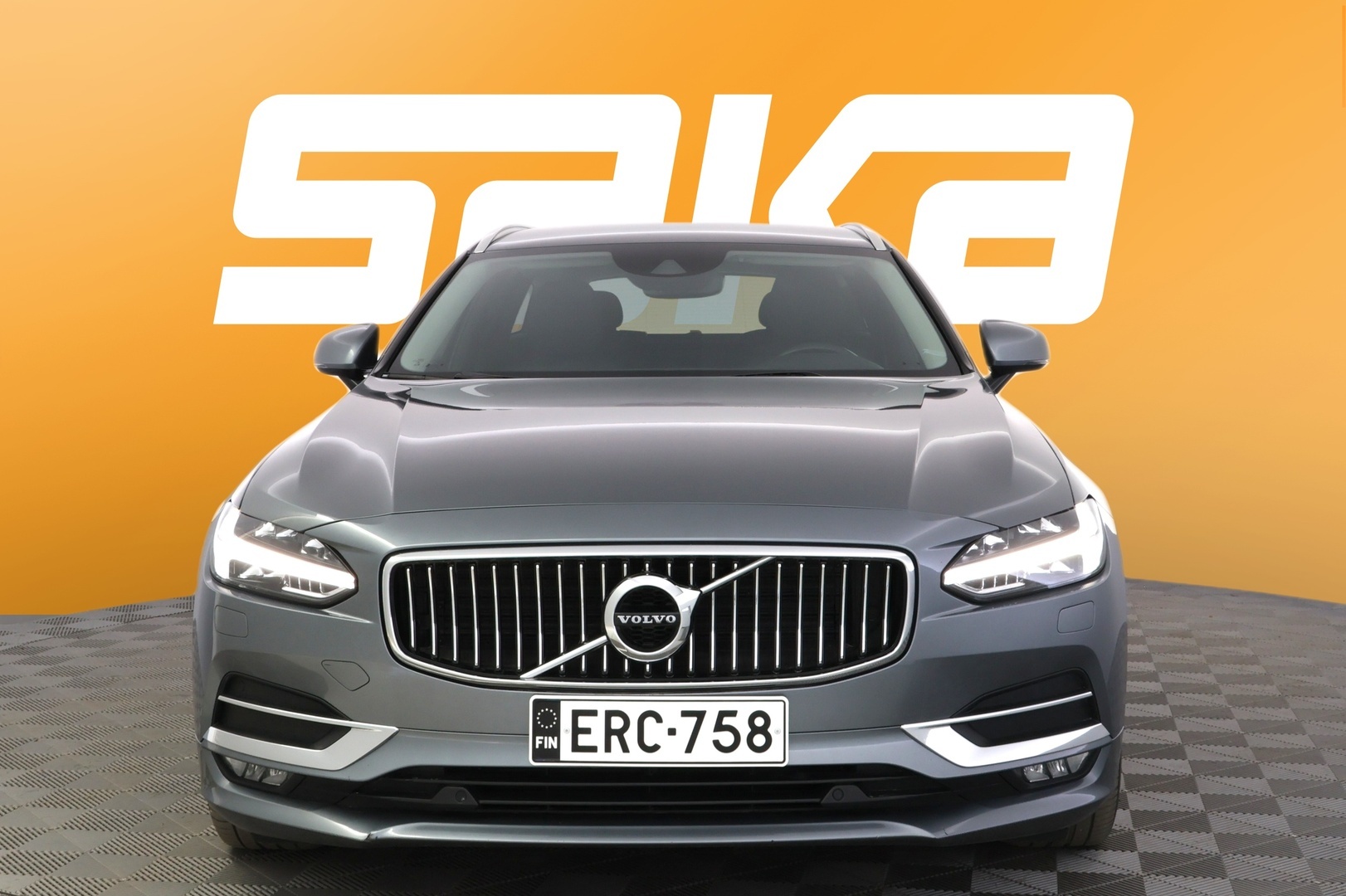 VOLVO V90 2019