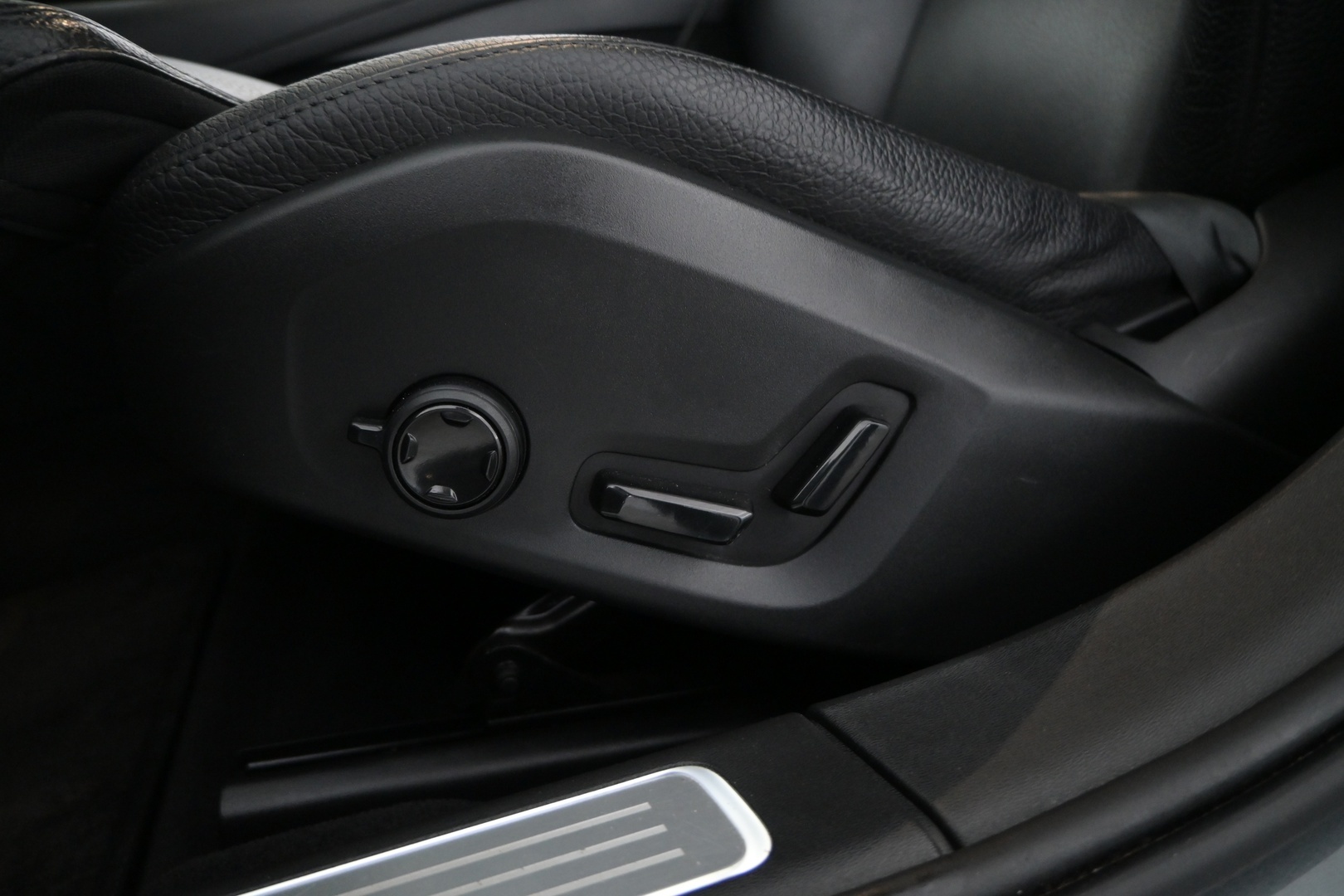 VOLVO V90 2019