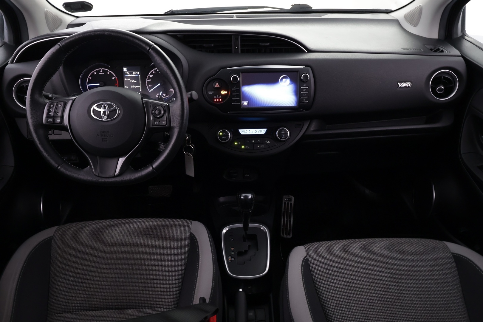 TOYOTA Yaris 2019