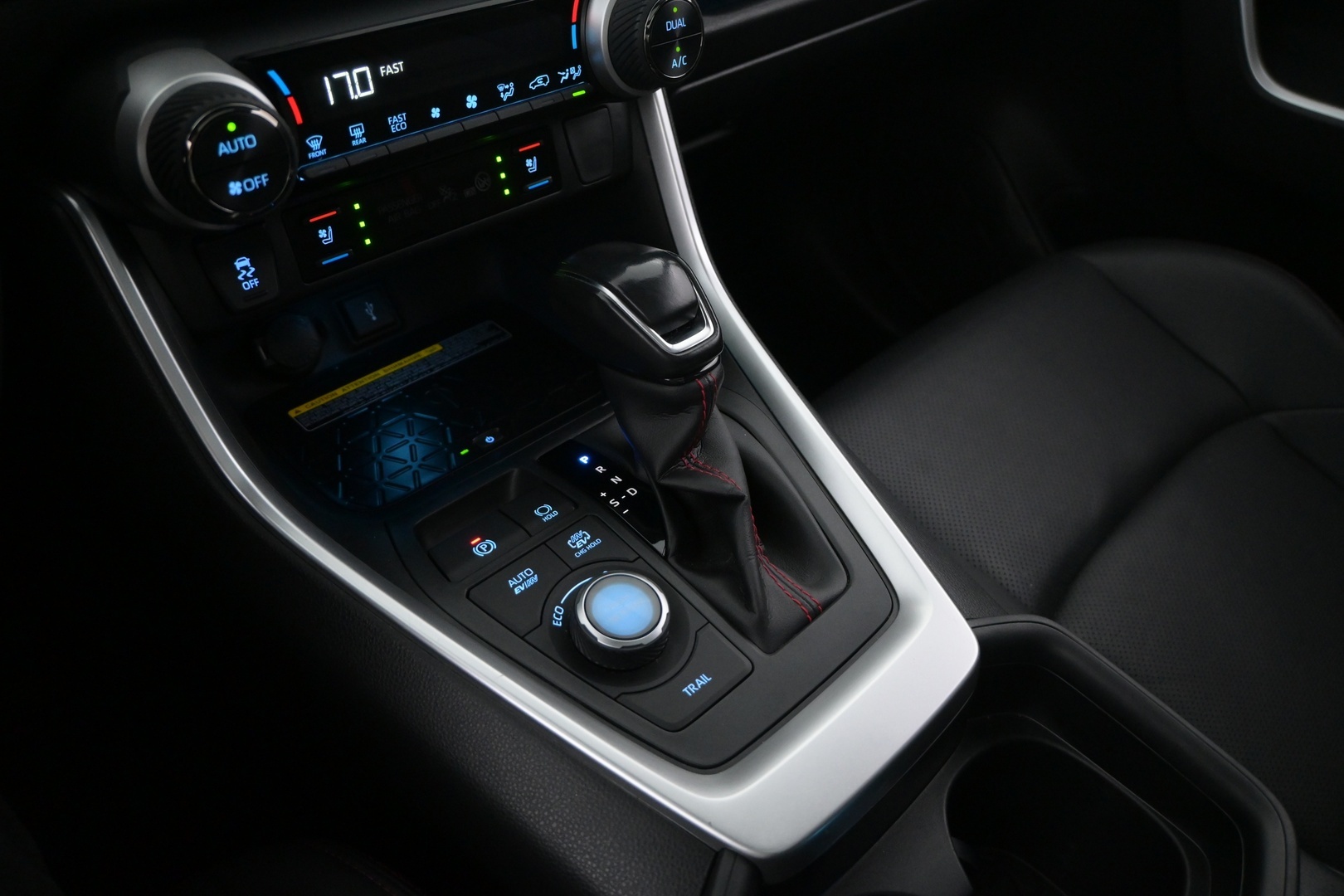 TOYOTA RAV4 Plug-in 2020