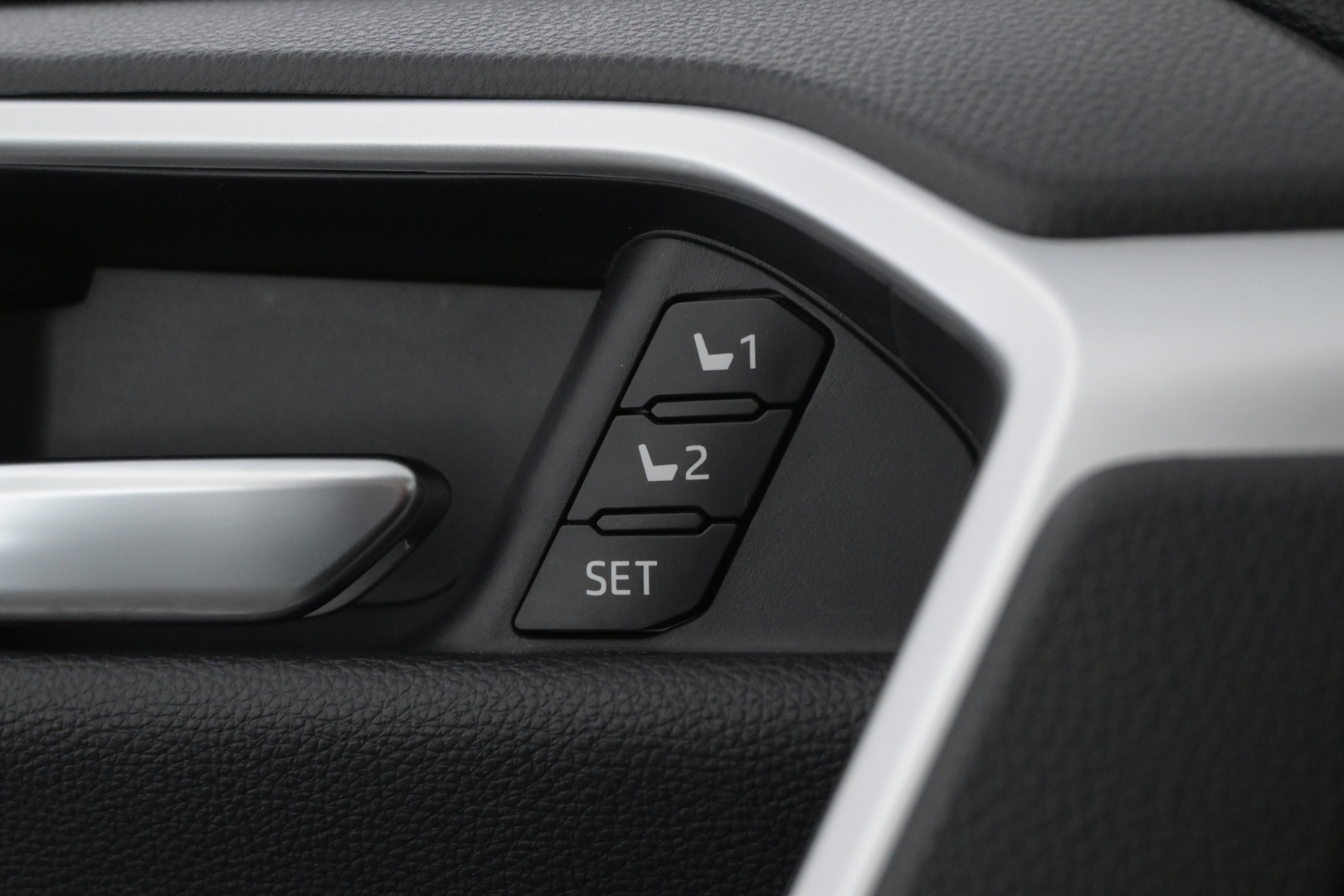 TOYOTA RAV4 Plug-in 2020