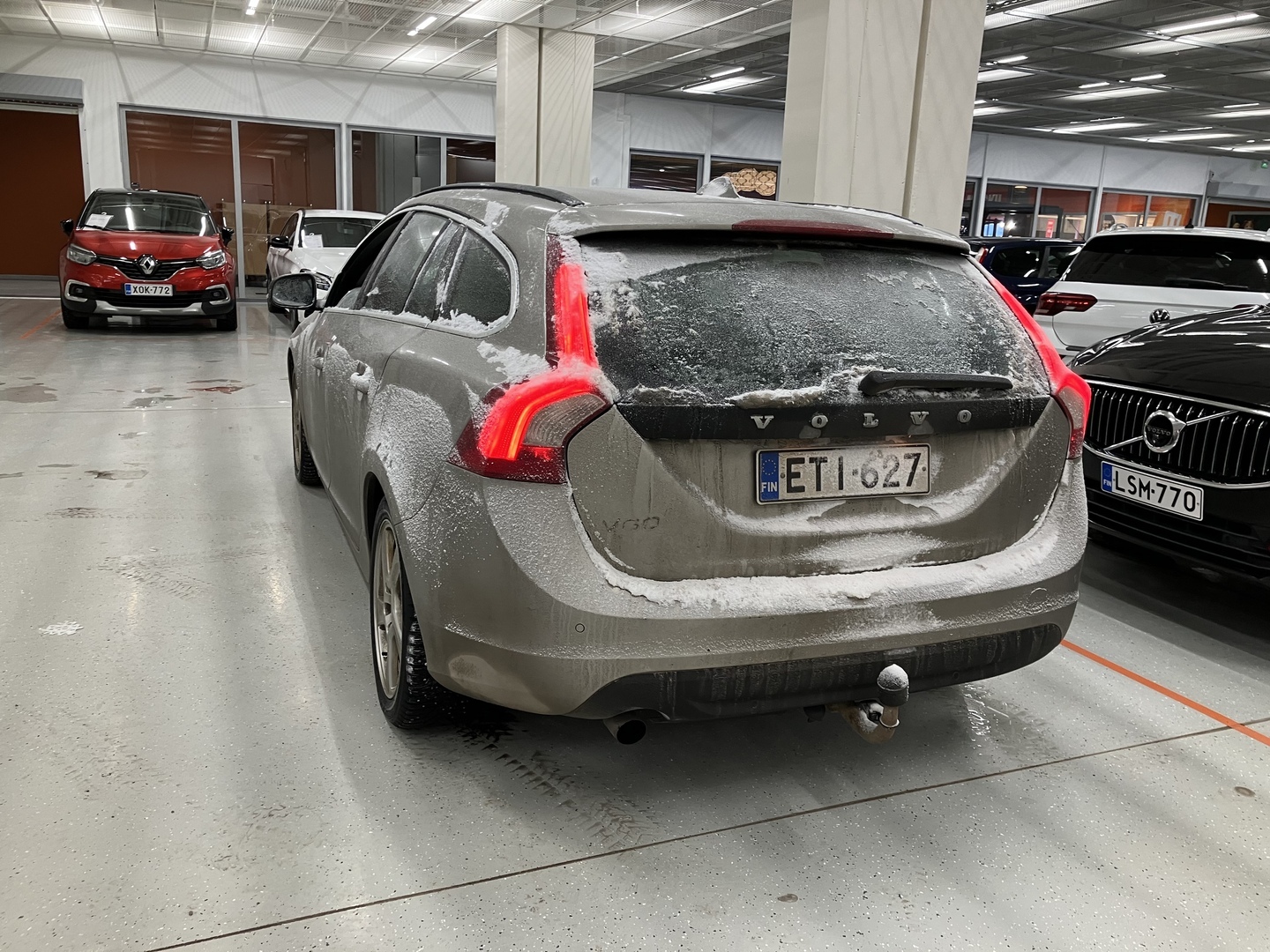 VOLVO V60 2011
