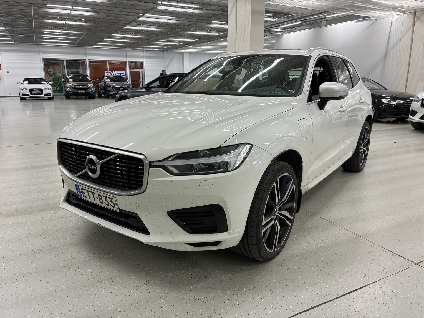 VOLVO XC60 2018