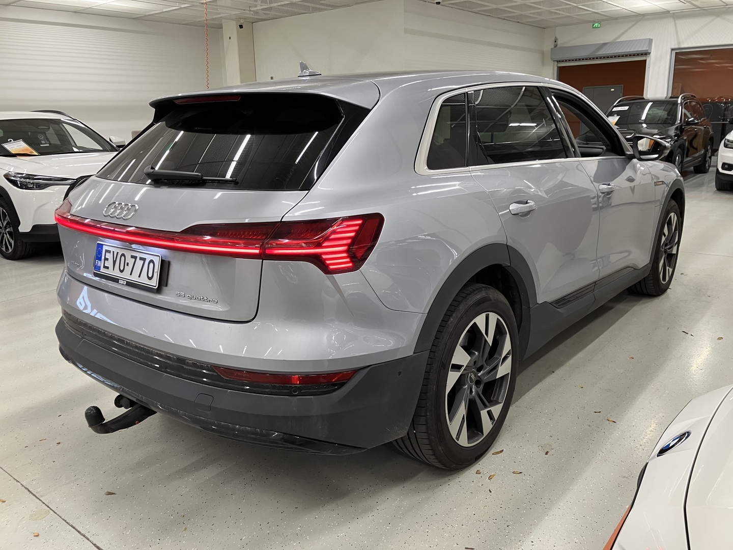 AUDI e-tron 2021