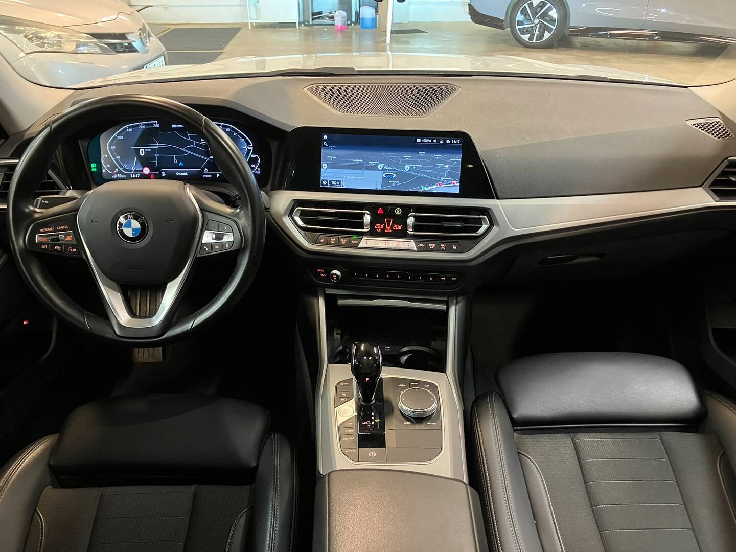 BMW 330 2020