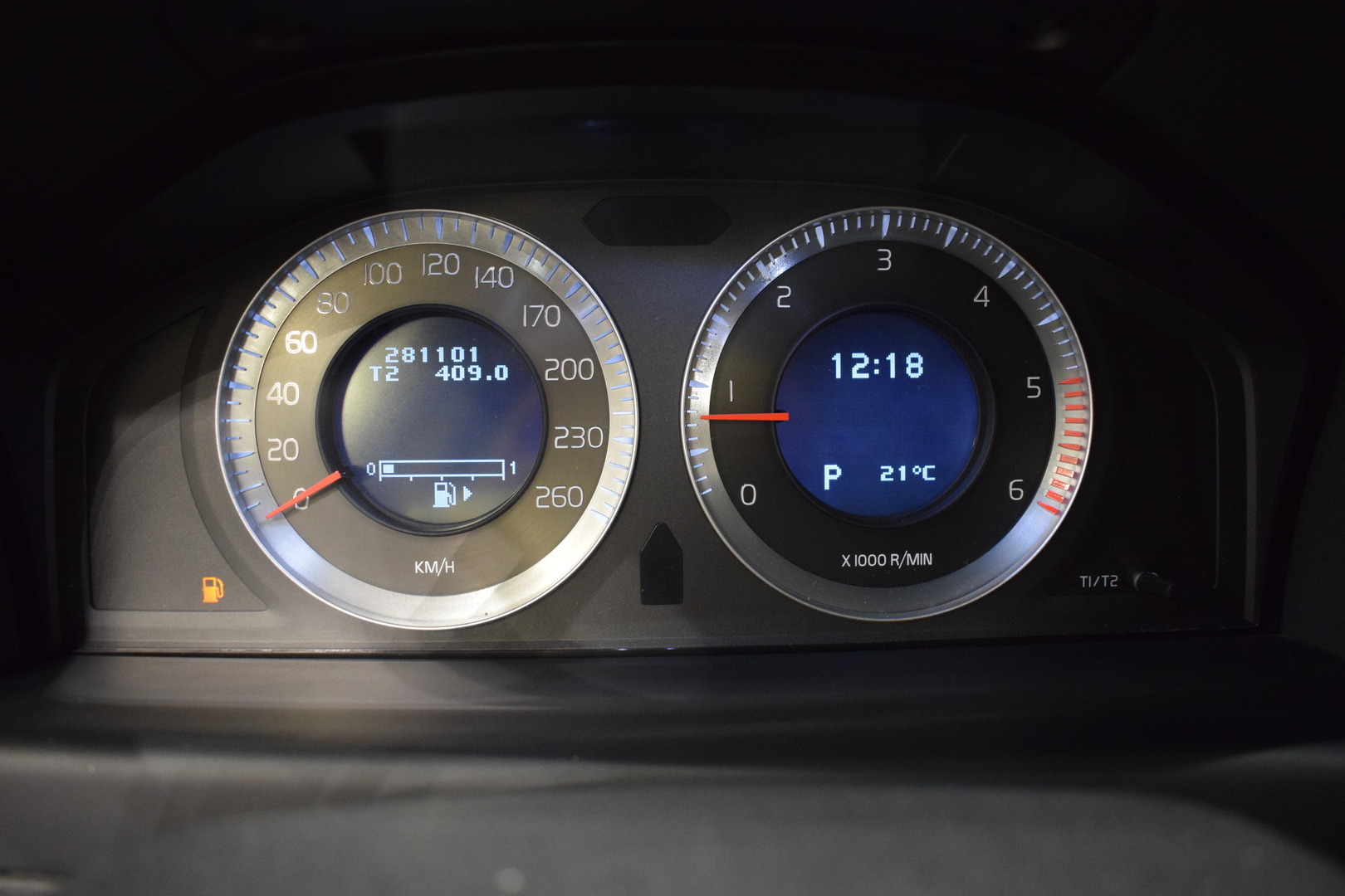 VOLVO V70 2008
