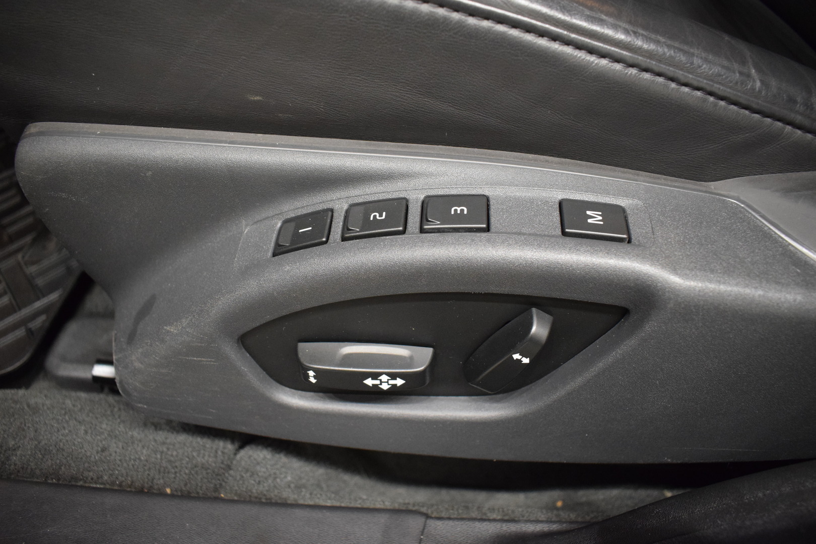 VOLVO V70 2008