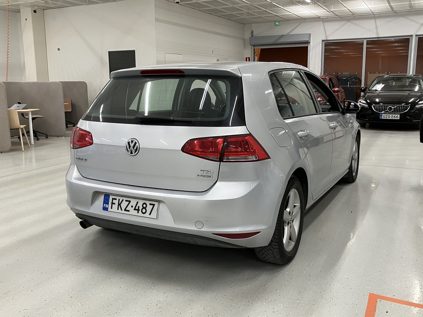 VOLKSWAGEN Golf 2013