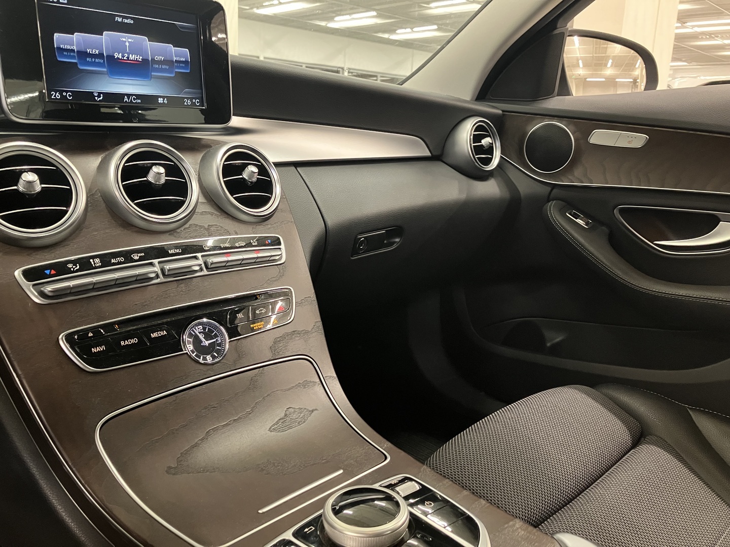 MERCEDES-BENZ C 2016