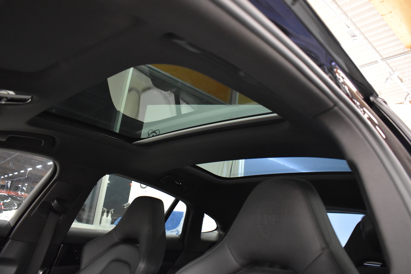 PORSCHE Panamera 2018