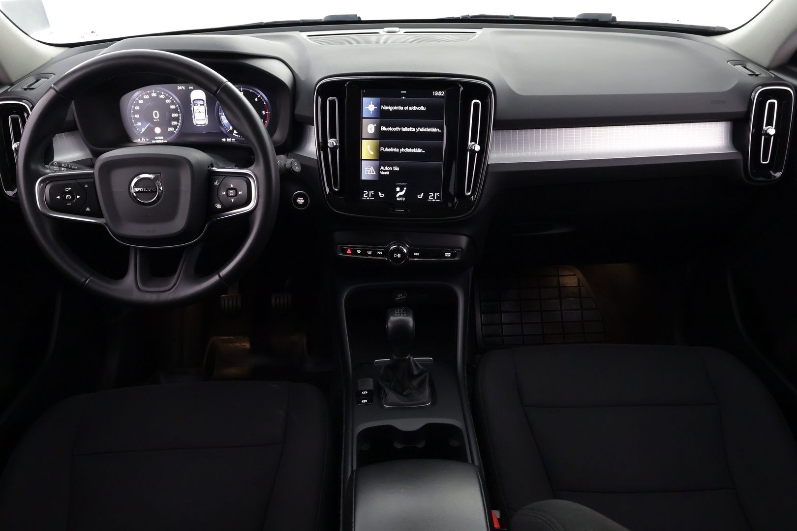 VOLVO XC40 2019