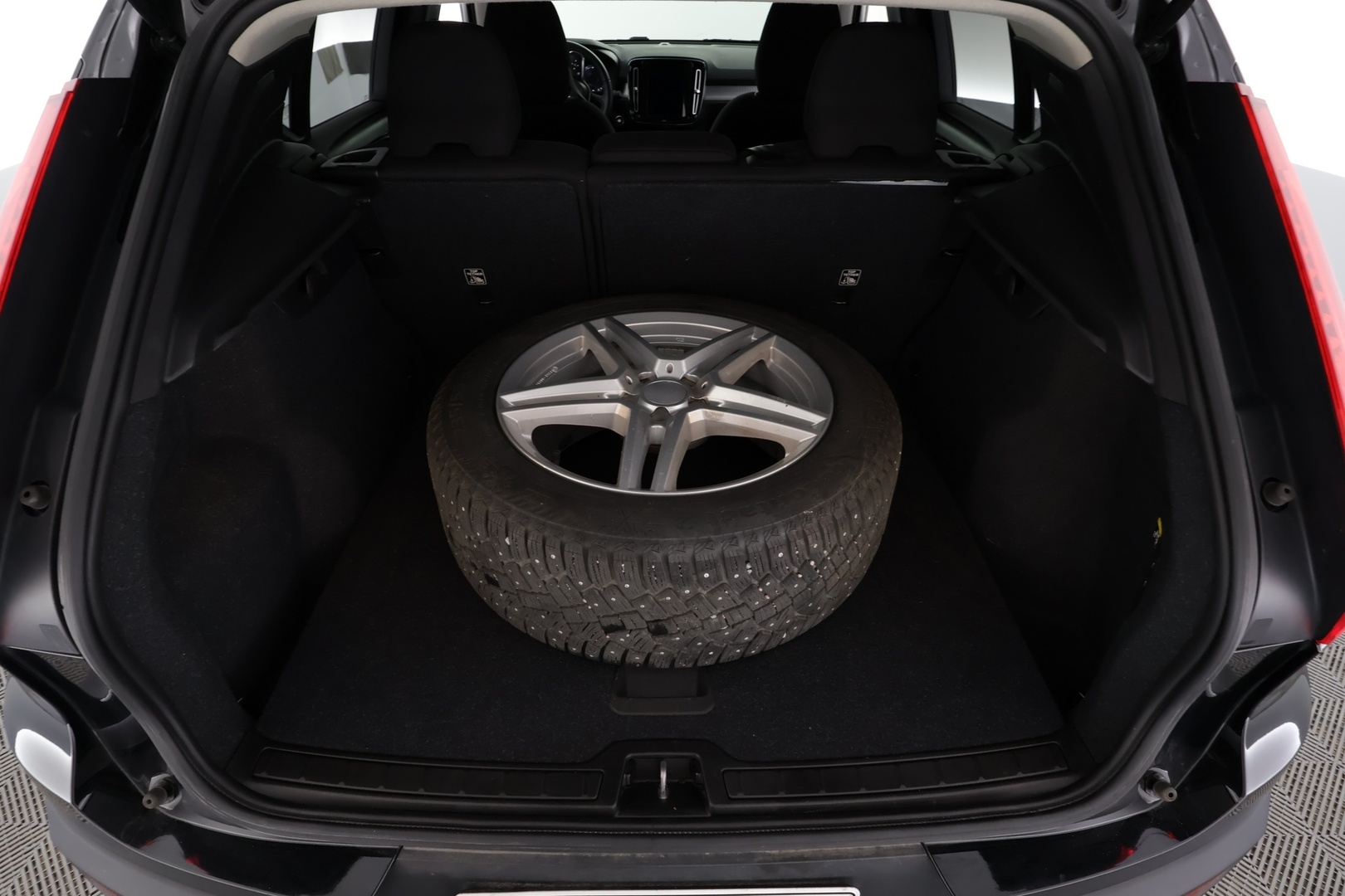 VOLVO XC40 2019
