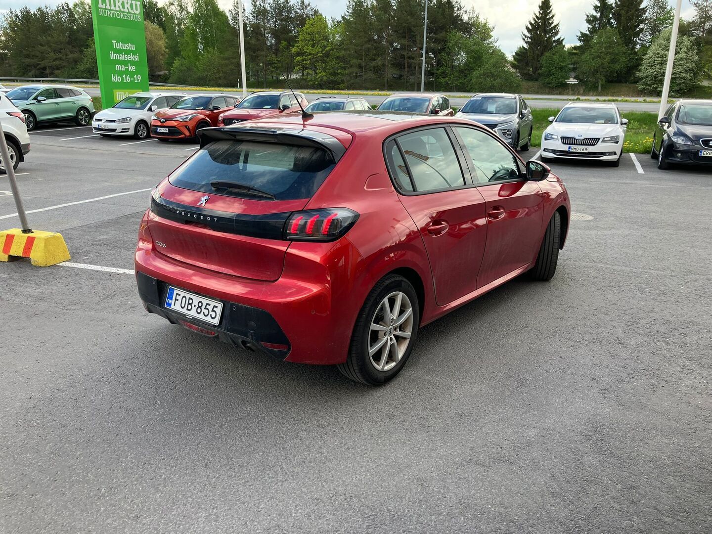 PEUGEOT 208 2020